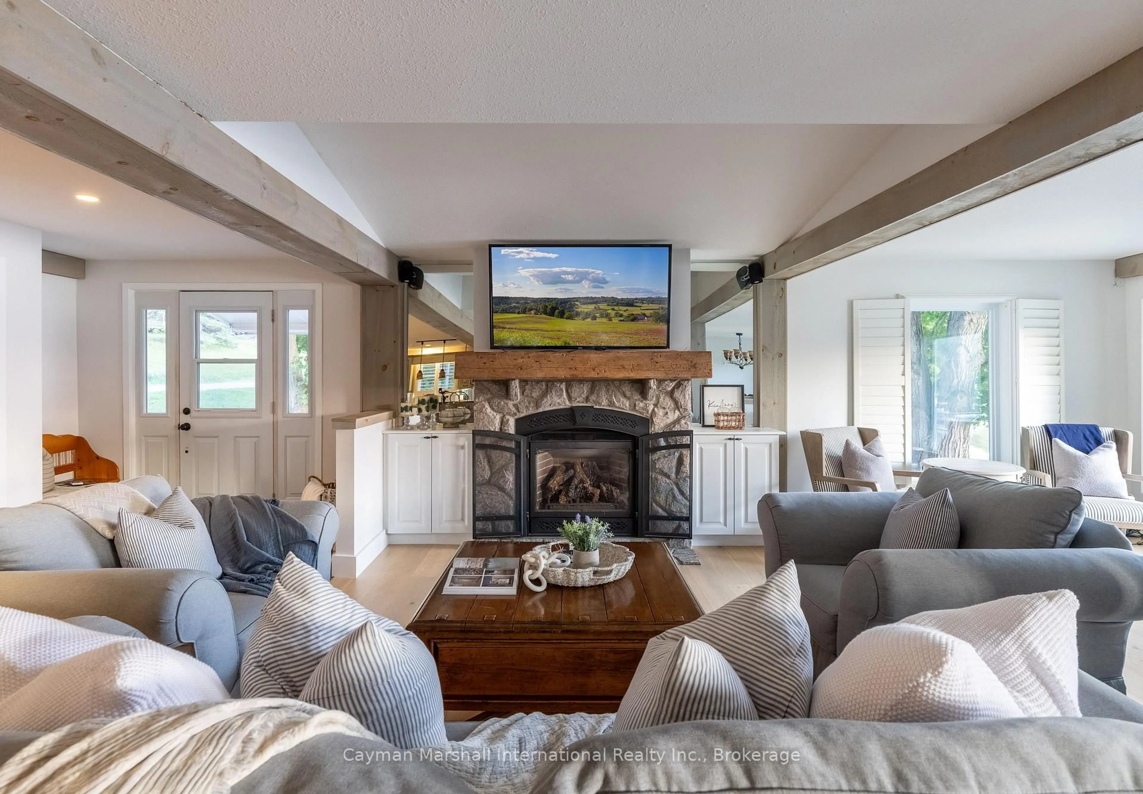 Living room with furniture, unknown for 1509 Muskoka Road 118 Rd, Muskoka Lakes Ontario P1L 1W8