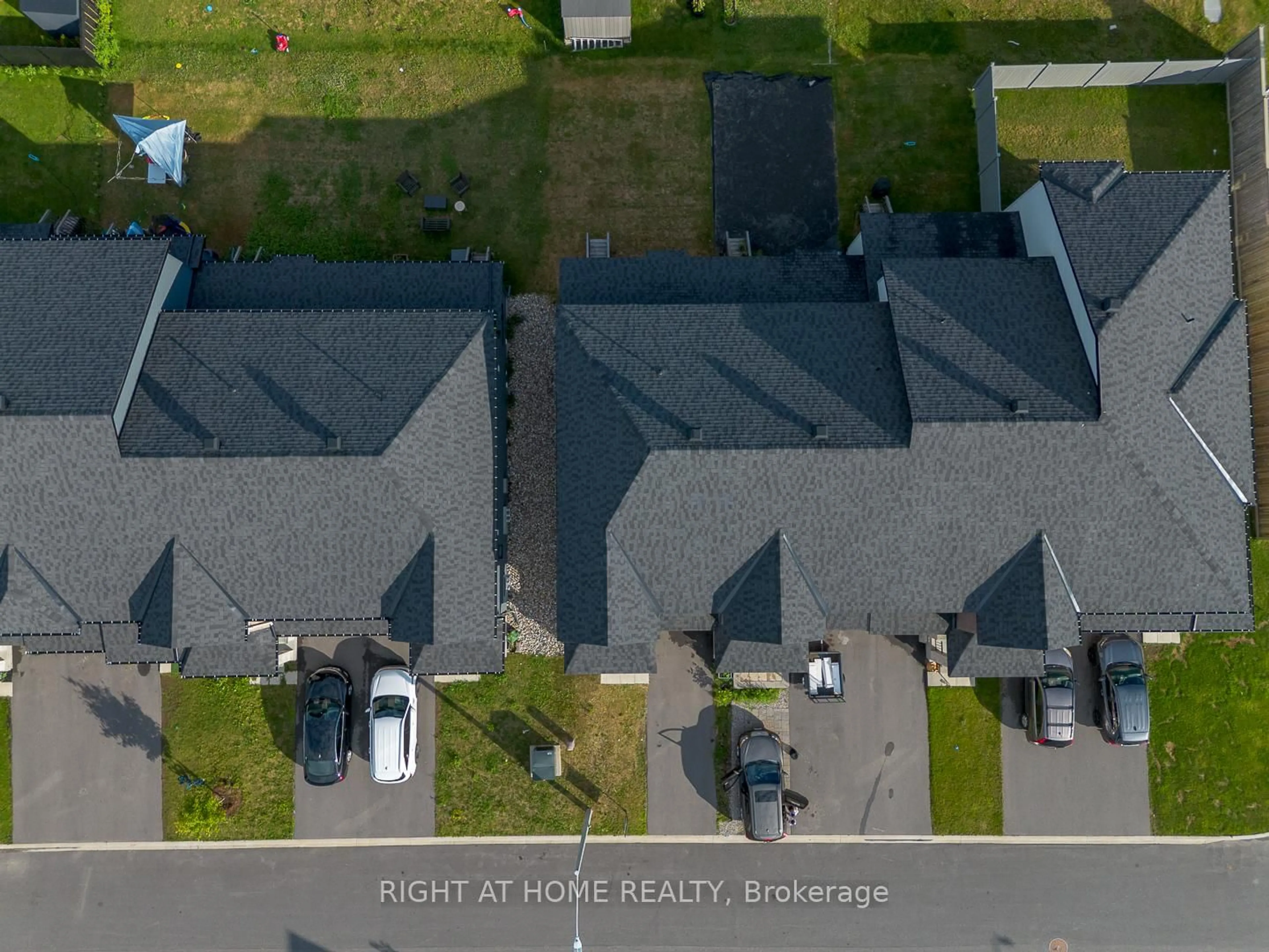 A pic from outside/outdoor area/front of a property/back of a property/a pic from drone, street for 16 Nettle Cres, Ottawa Ontario K1T 0W8