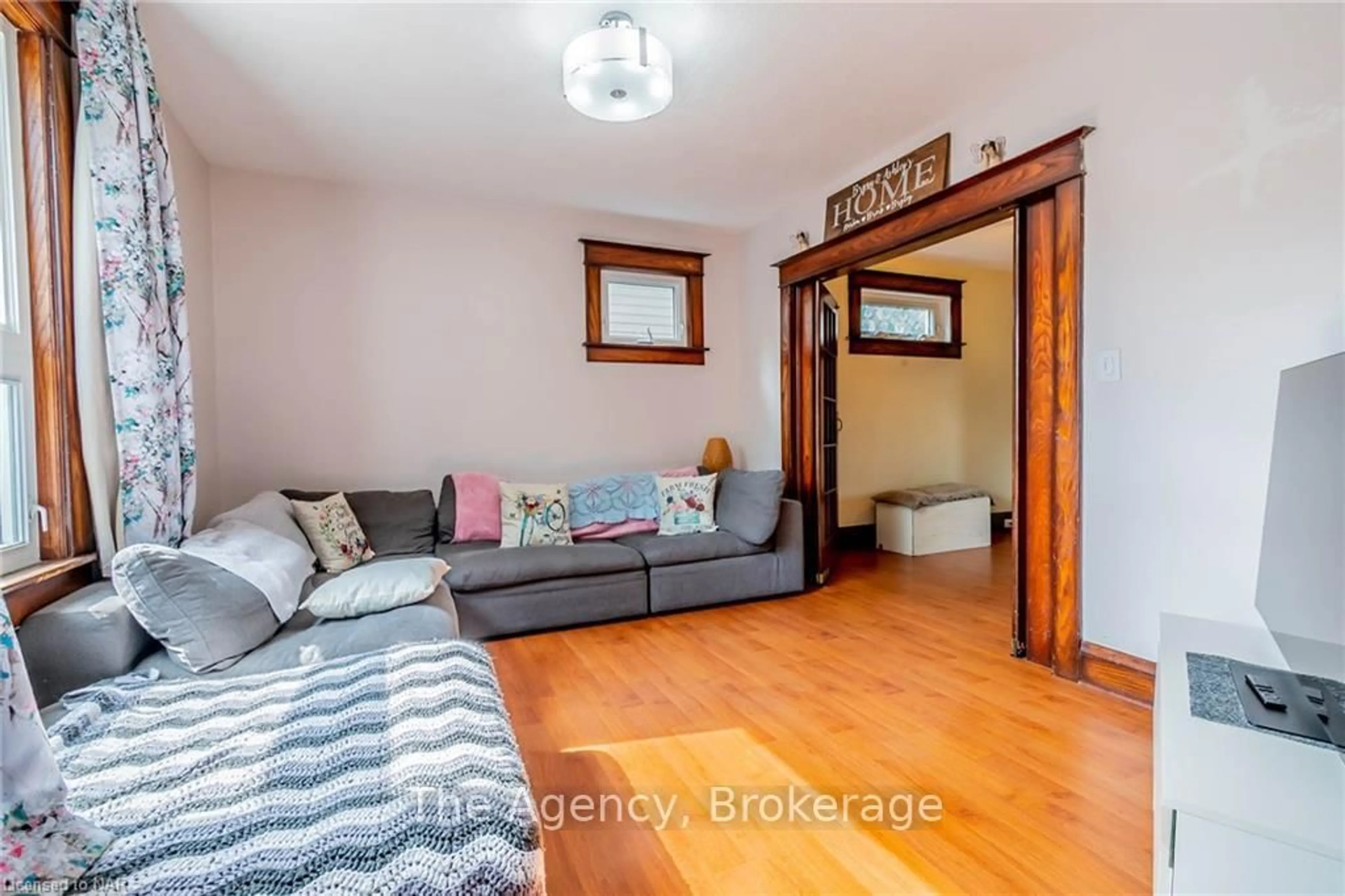 Unknown for 17 Wilton Ave, Welland Ontario L3C 1Z8