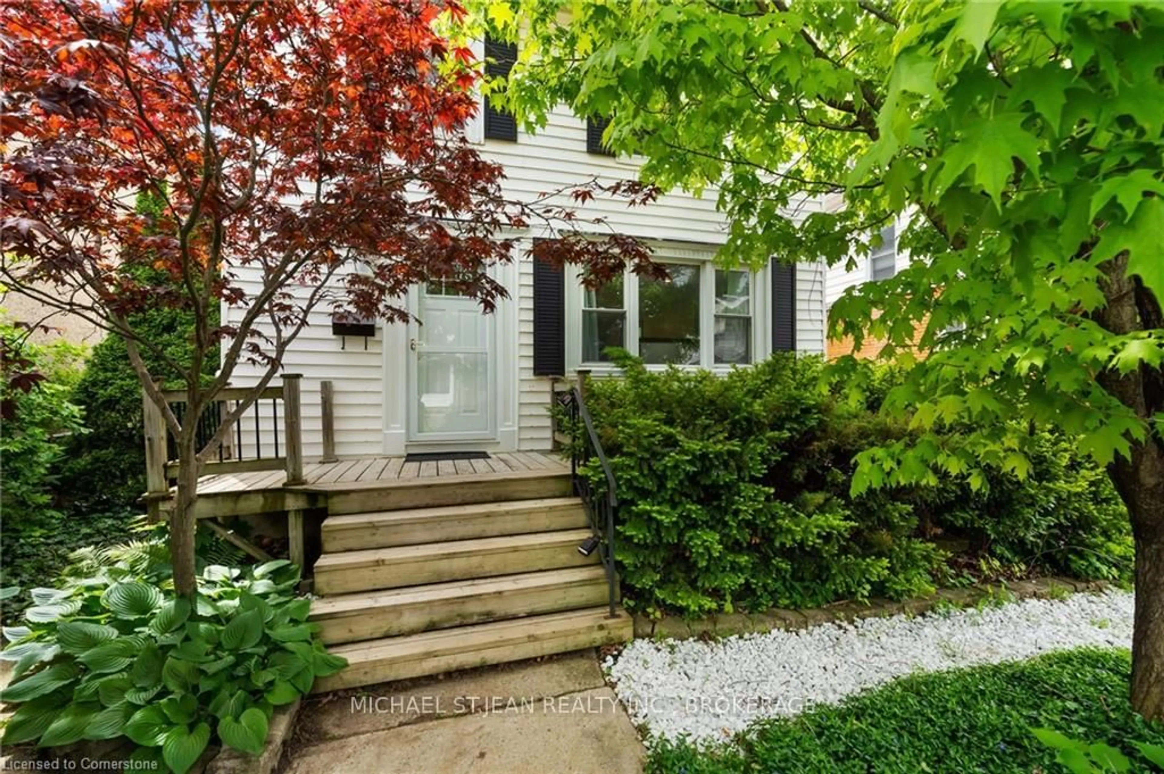 Unknown for 42 Chaplin Ave, St. Catharines Ontario L2R 2E6