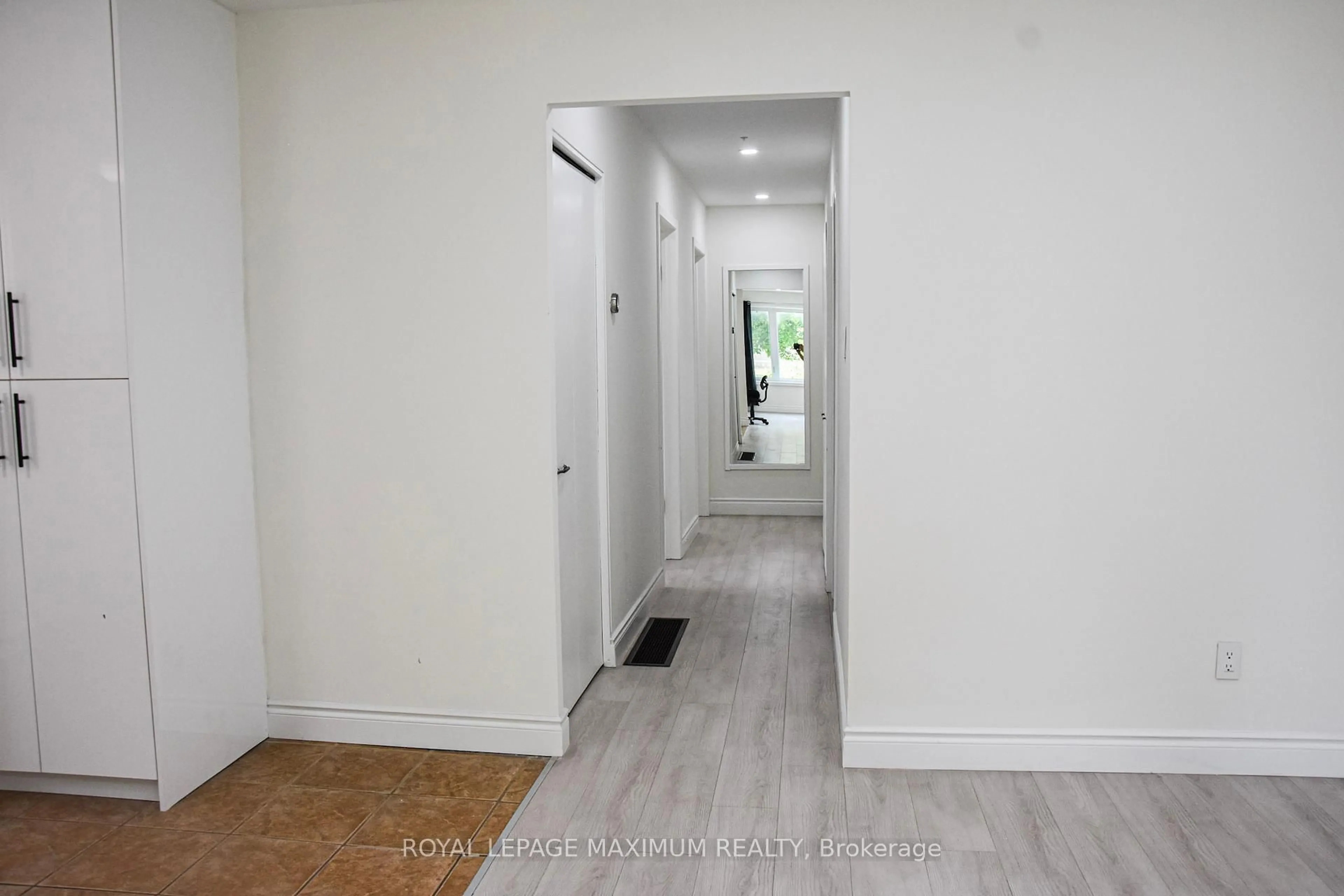 Unknown for 231 A Cedarbrae Ave, Waterloo Ontario N2L 4S6