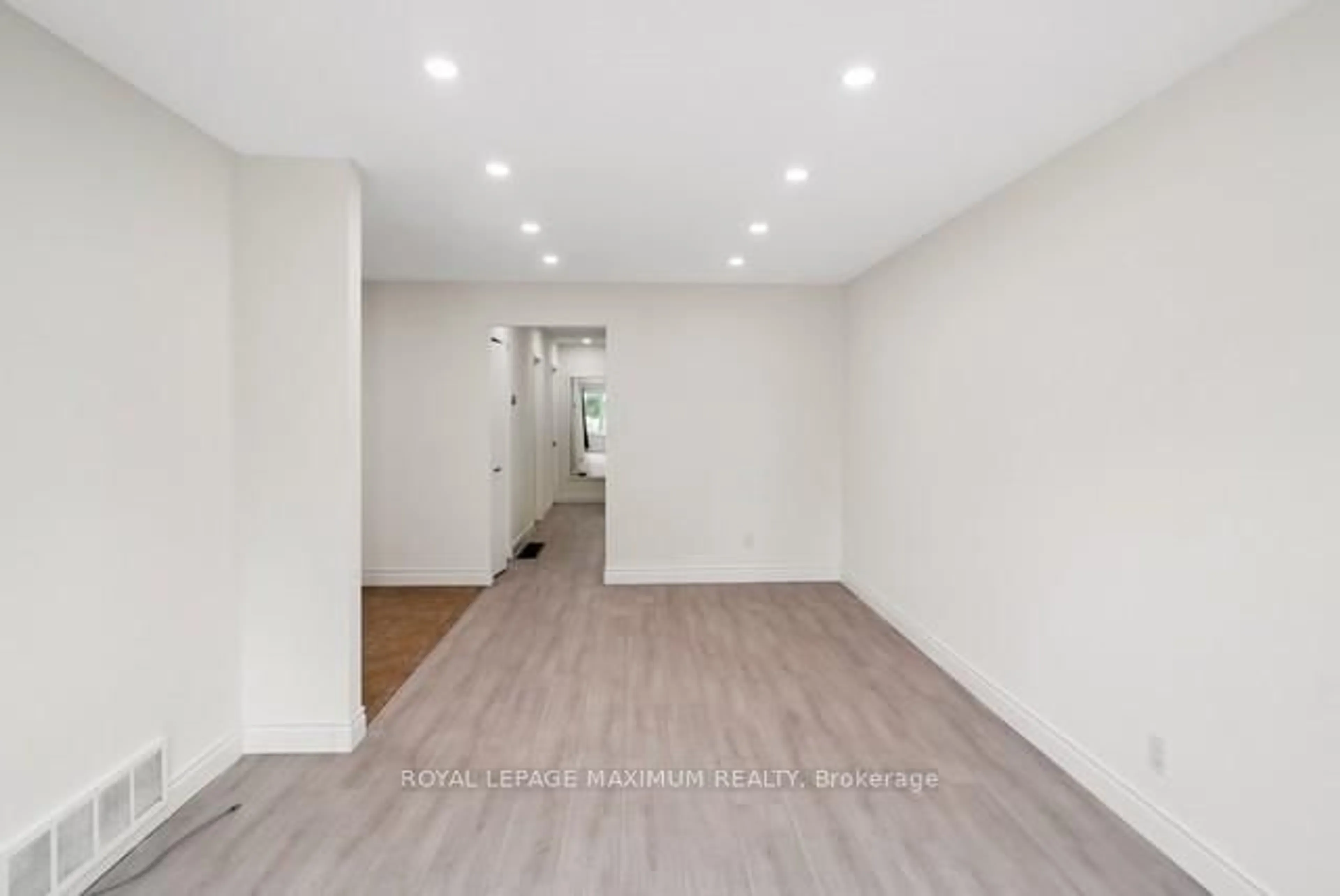 A pic of a room for 231 A Cedarbrae Ave, Waterloo Ontario N2L 4S6