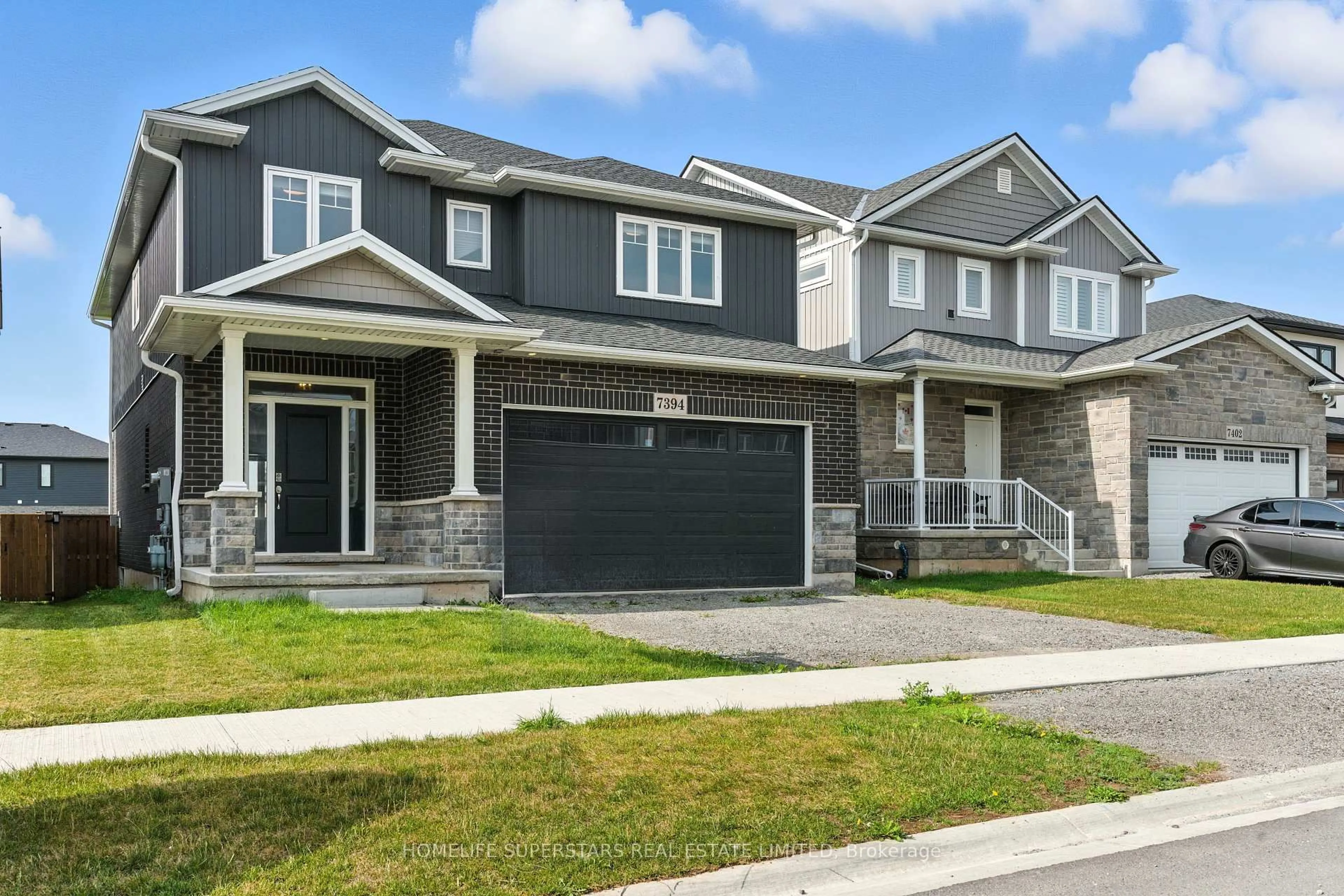 Home with vinyl exterior material, street for 7394 Sherrilee Cres, Niagara Falls Ontario L2H 3T4