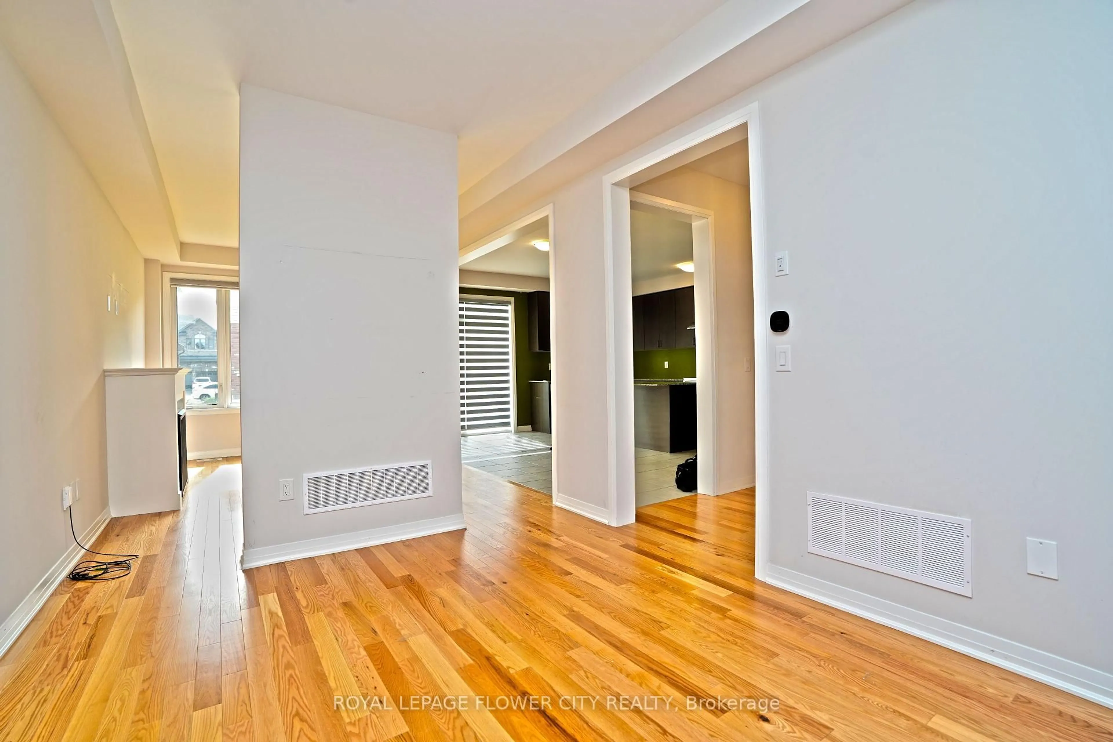 Indoor entryway for 14 Prince Phillip Dr, North Dumfries Ontario N0B 1E0