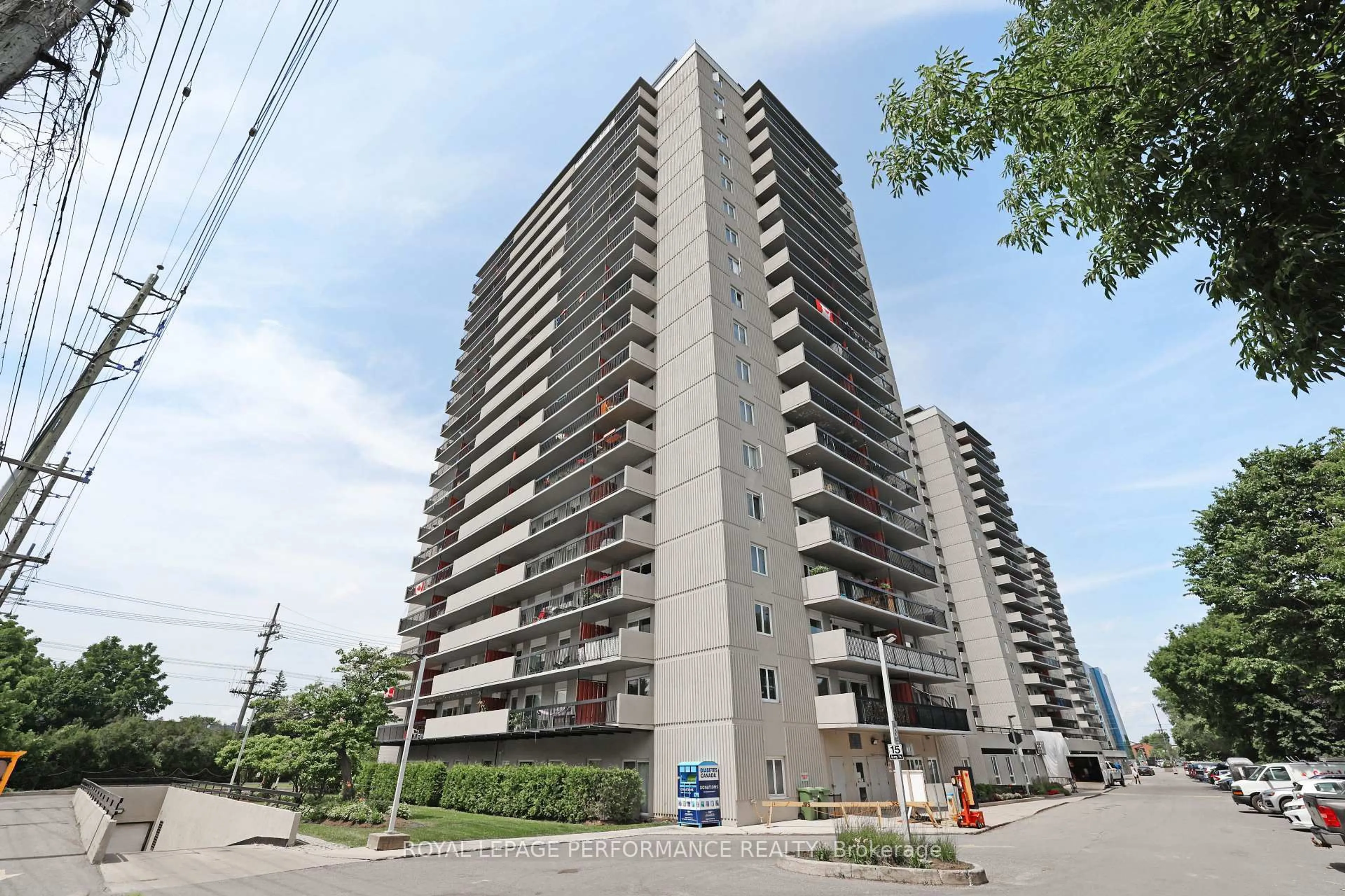 Patio, building for 158C Mcarthur Ave #1805, Ottawa Ontario K1L 8E7