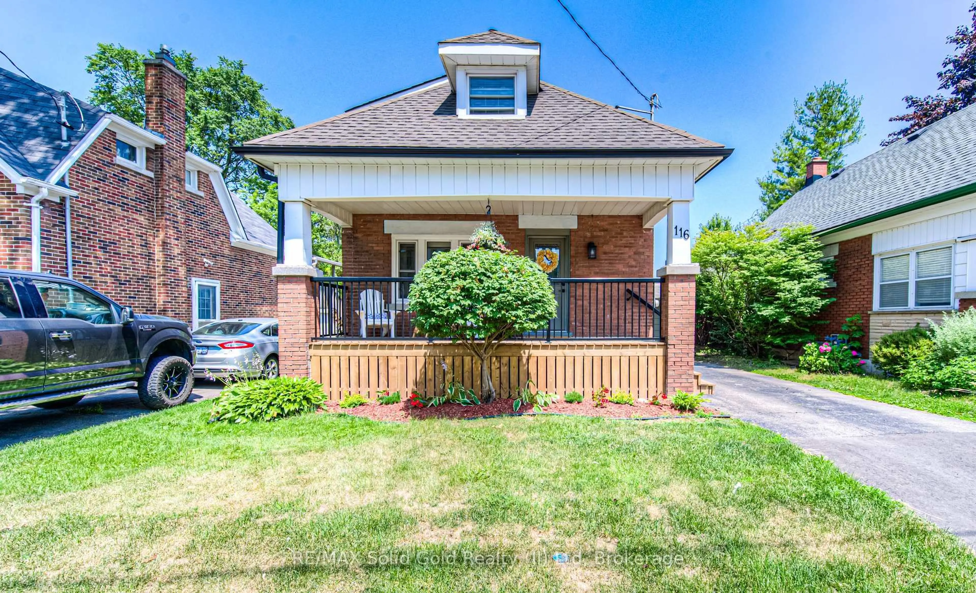 Home with brick exterior material, street for 116 Waterloo St, Waterloo Ontario N2J 1X9