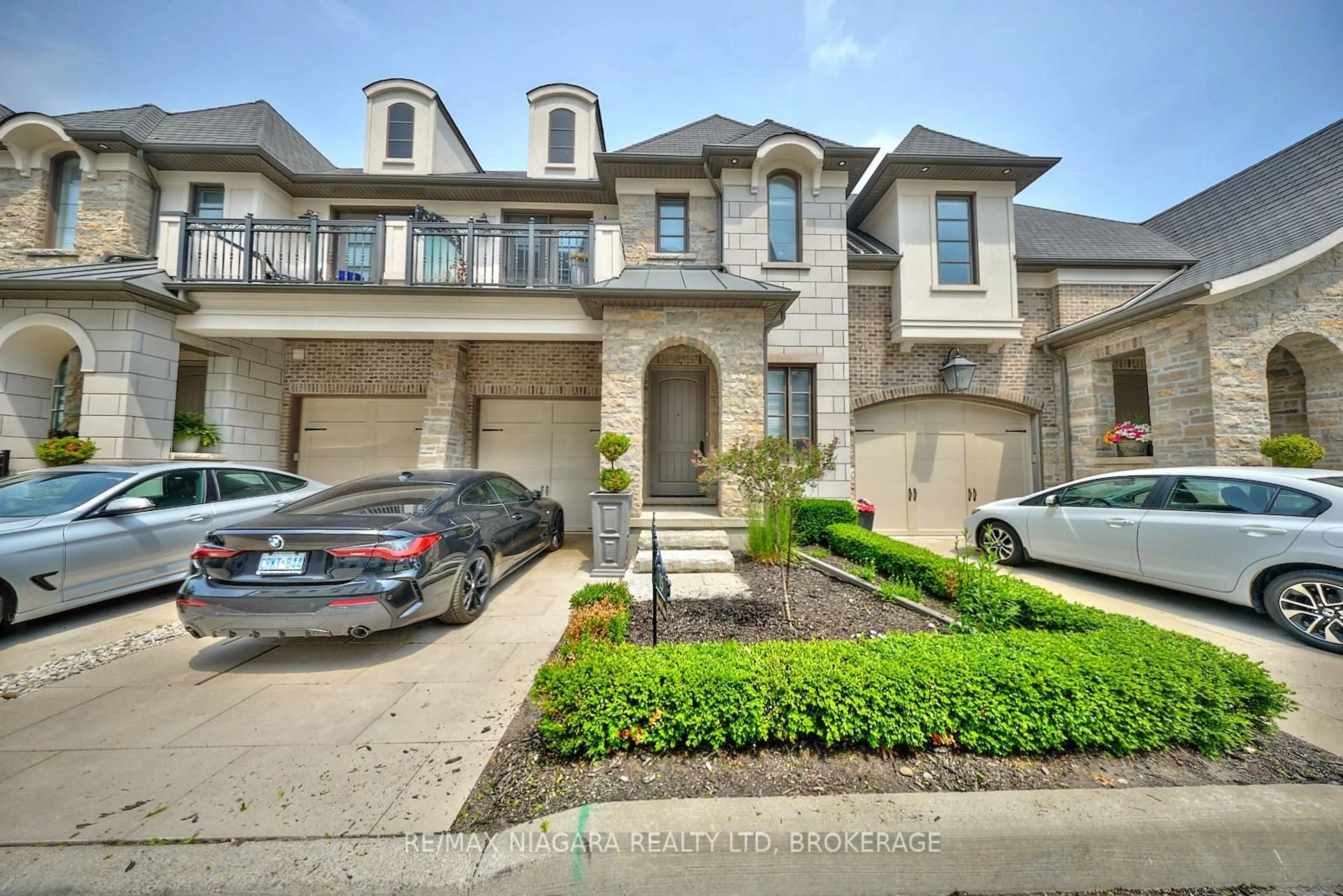 Unknown for 15 ARBOURVALE Common, St. Catharines Ontario L2T 4C5
