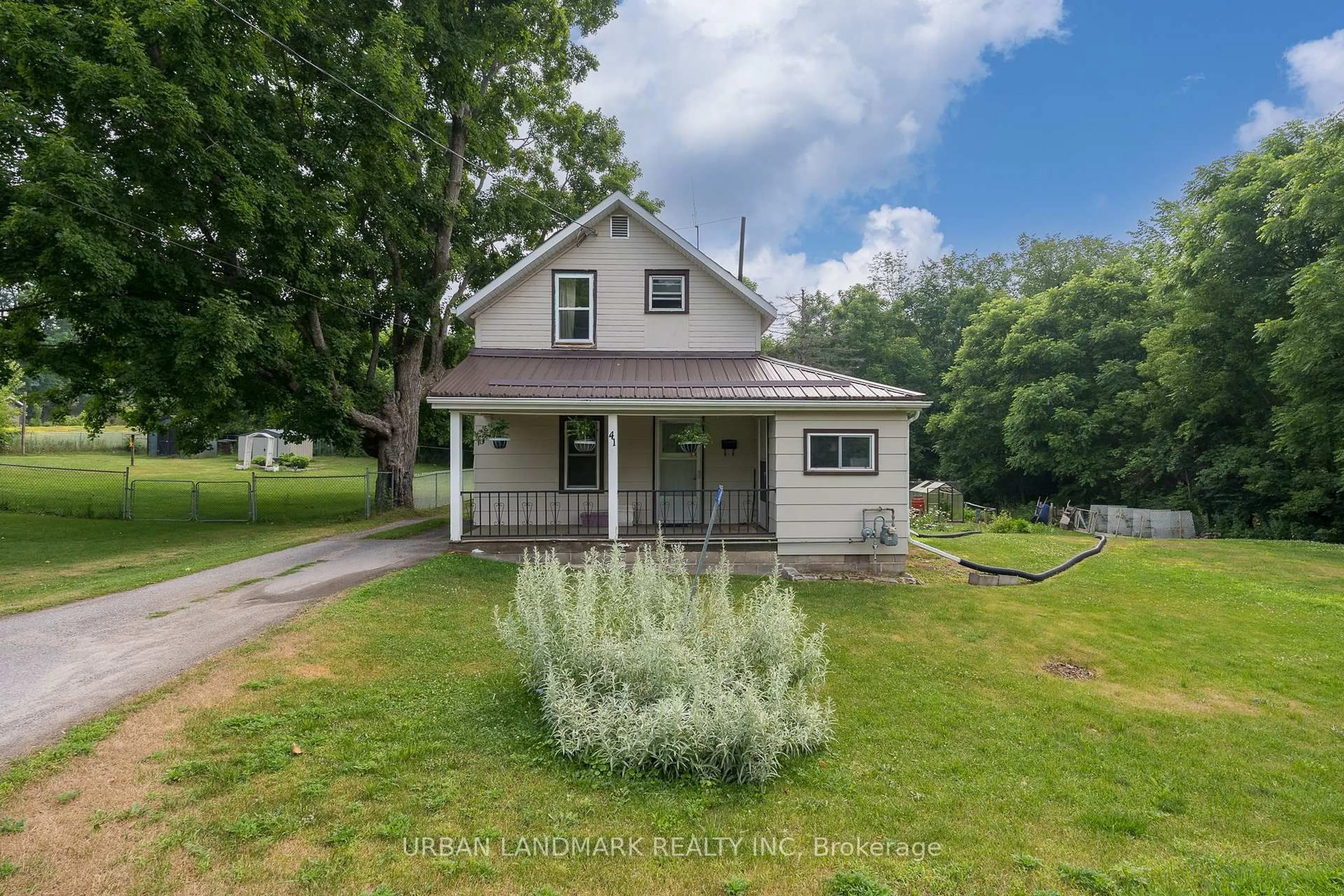A pic from outside/outdoor area/front of a property/back of a property/a pic from drone, street for 41 Dingman St, Madoc Ontario K0K 1Y0