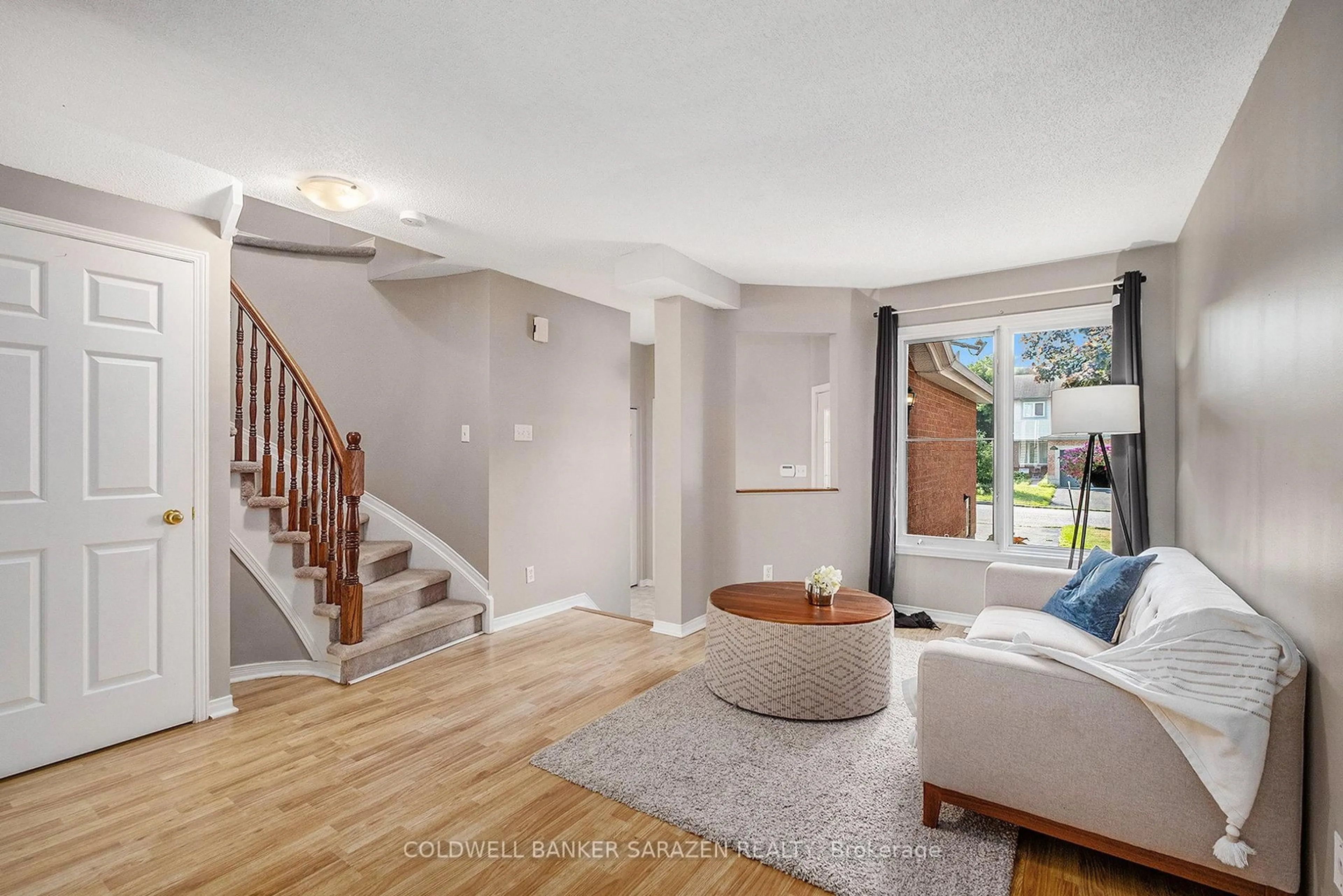 Living room with furniture, unknown for 3836 Crowsnest Ave, Ottawa Ontario K1V 1K4