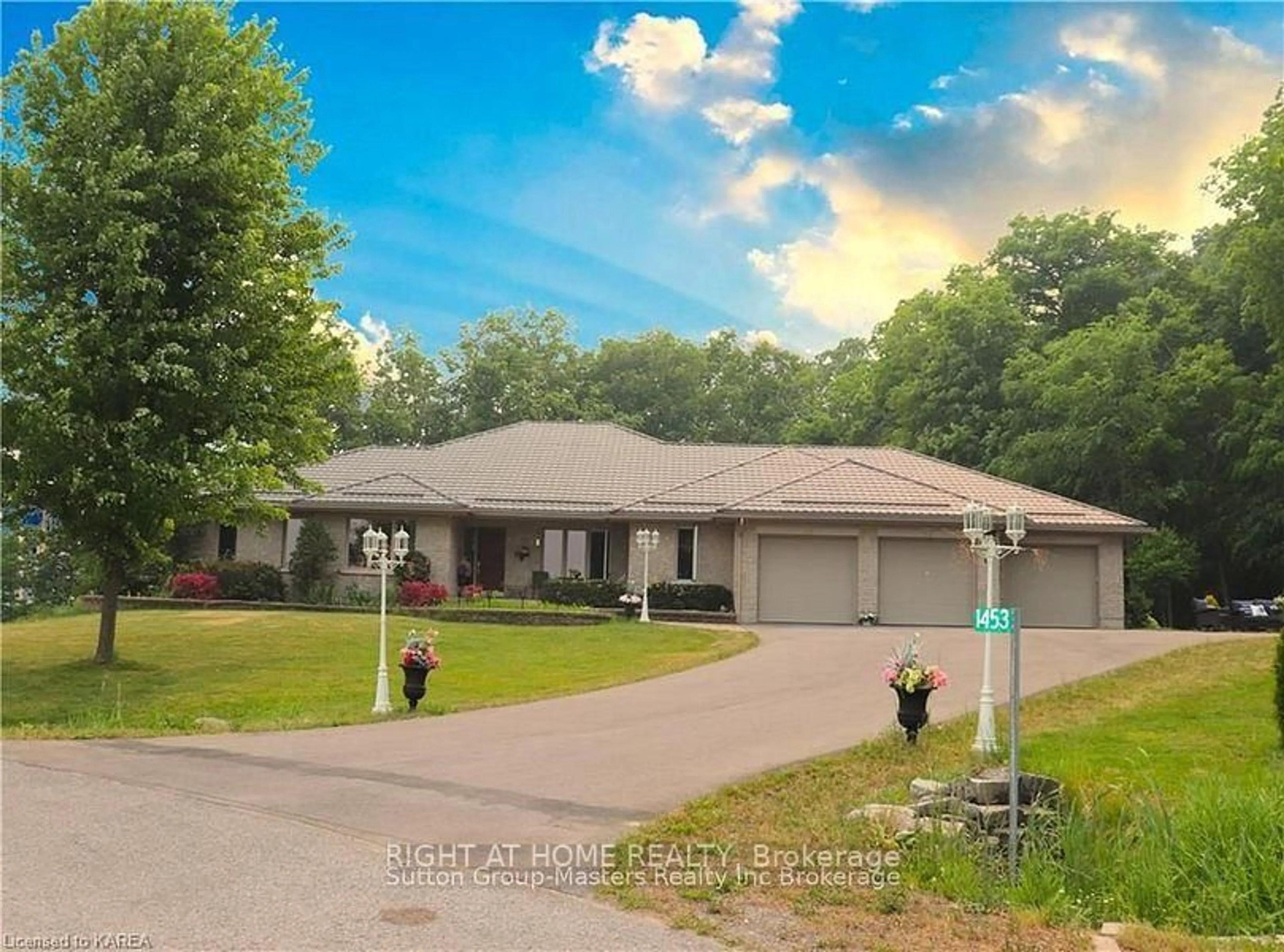 A pic from outside/outdoor area/front of a property/back of a property/a pic from drone, street for 1453 MILLENIUM Crt, Kingston Ontario K7L 5H6