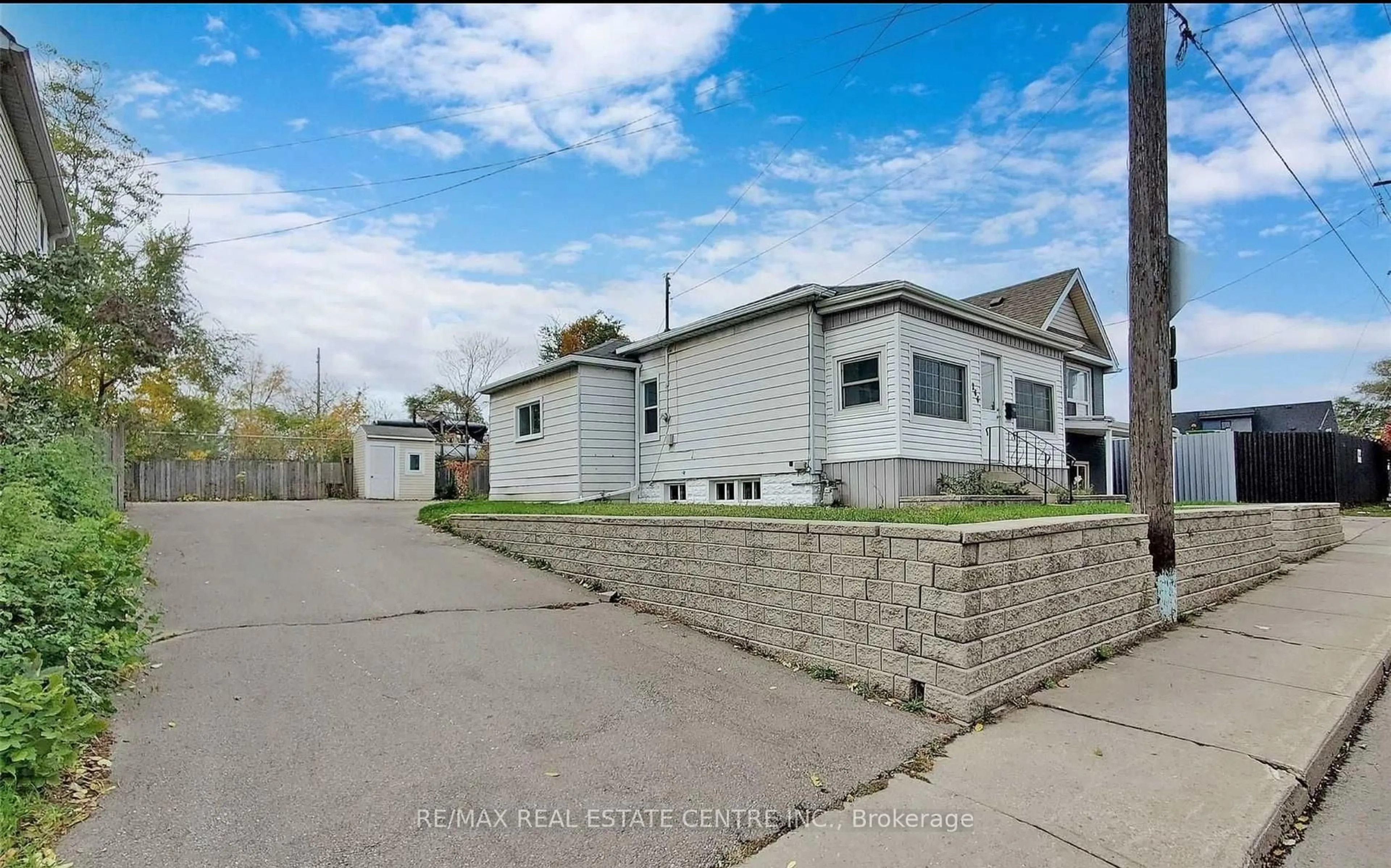 Unknown for 266 Beach Rd, Hamilton Ontario L8L 4B2