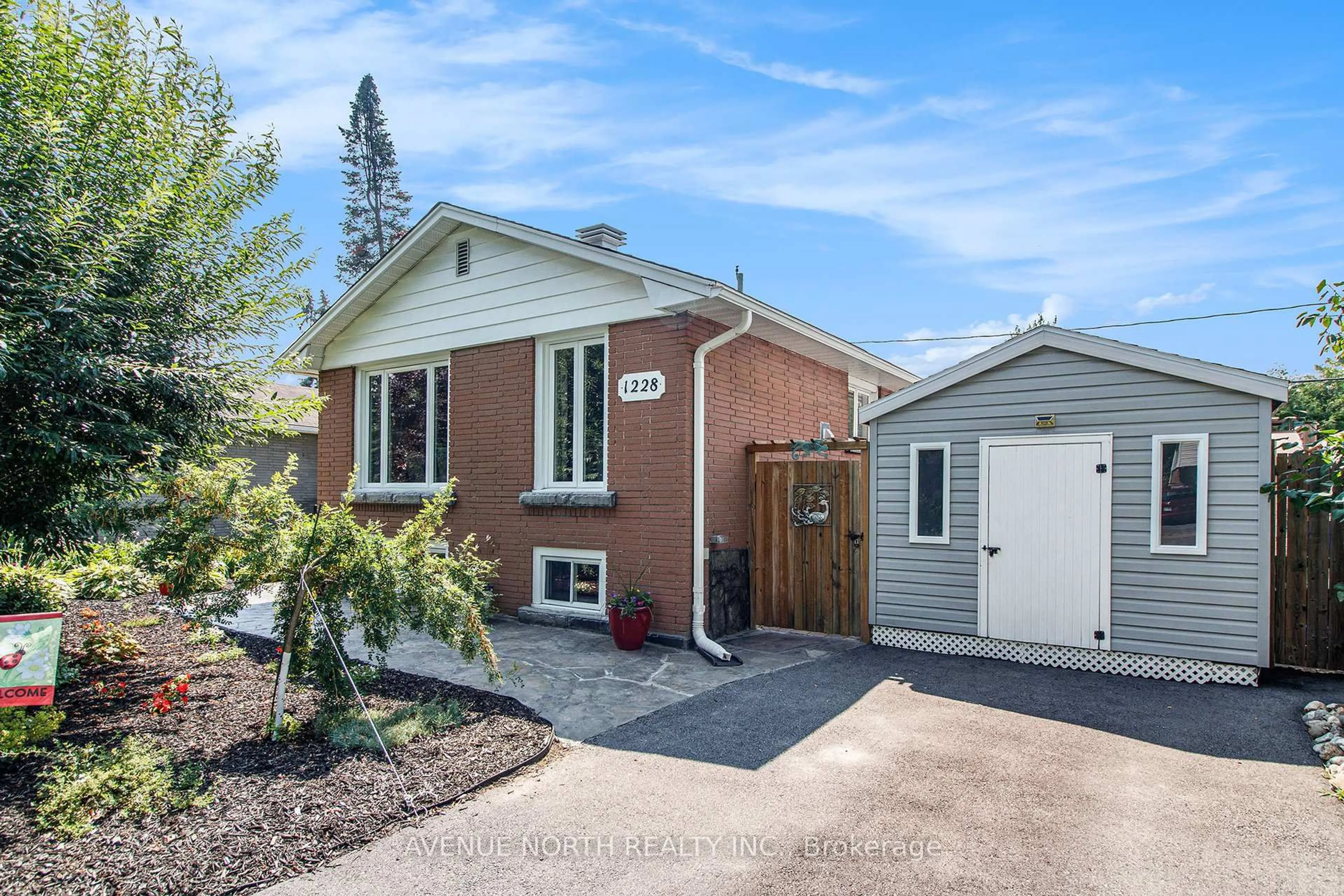 Home with brick exterior material, street for 1228 Amesbrooke Dr, Ottawa Ontario K2C 2E6