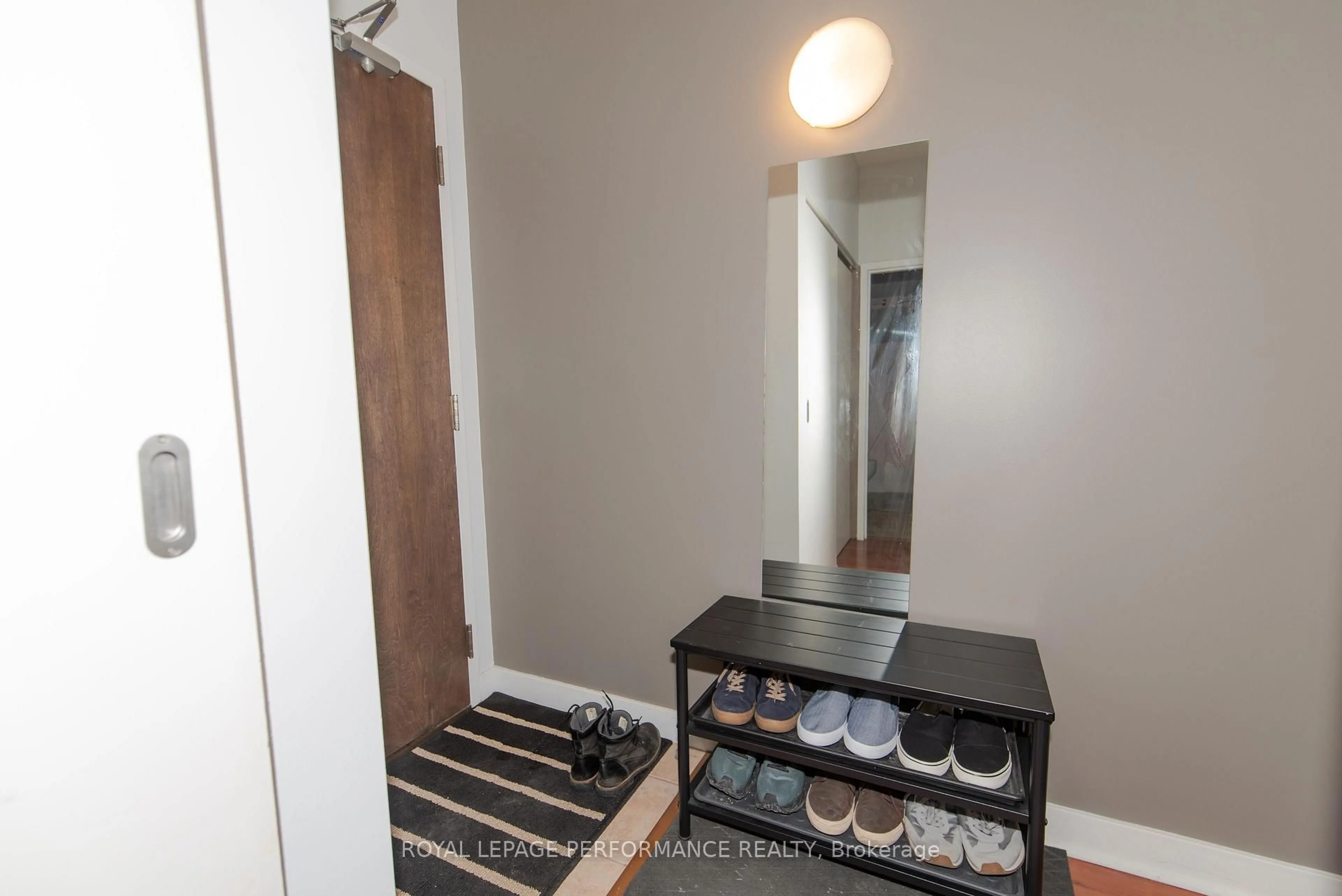 Unknown for 383 Cumberland St #401, Ottawa Ontario K1N 1J7