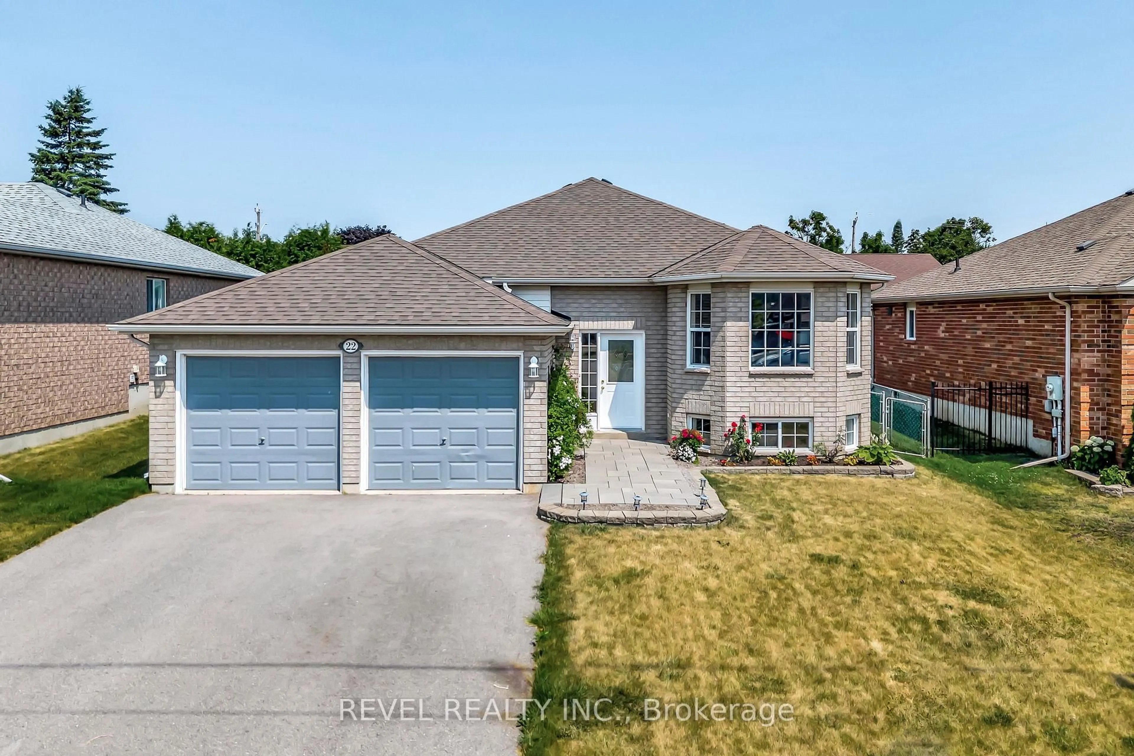 Home with brick exterior material, street for 22 McGibbon Blvd, Kawartha Lakes Ontario K9V 6G4