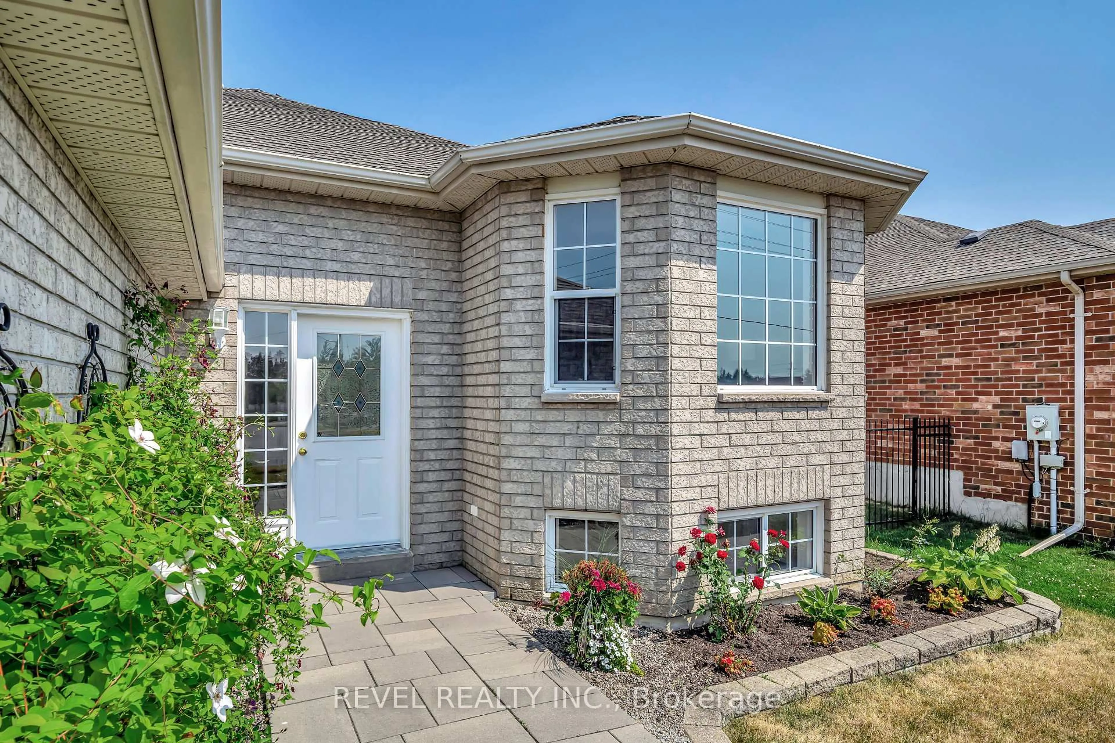 Home with brick exterior material, street for 22 McGibbon Blvd, Kawartha Lakes Ontario K9V 6G4