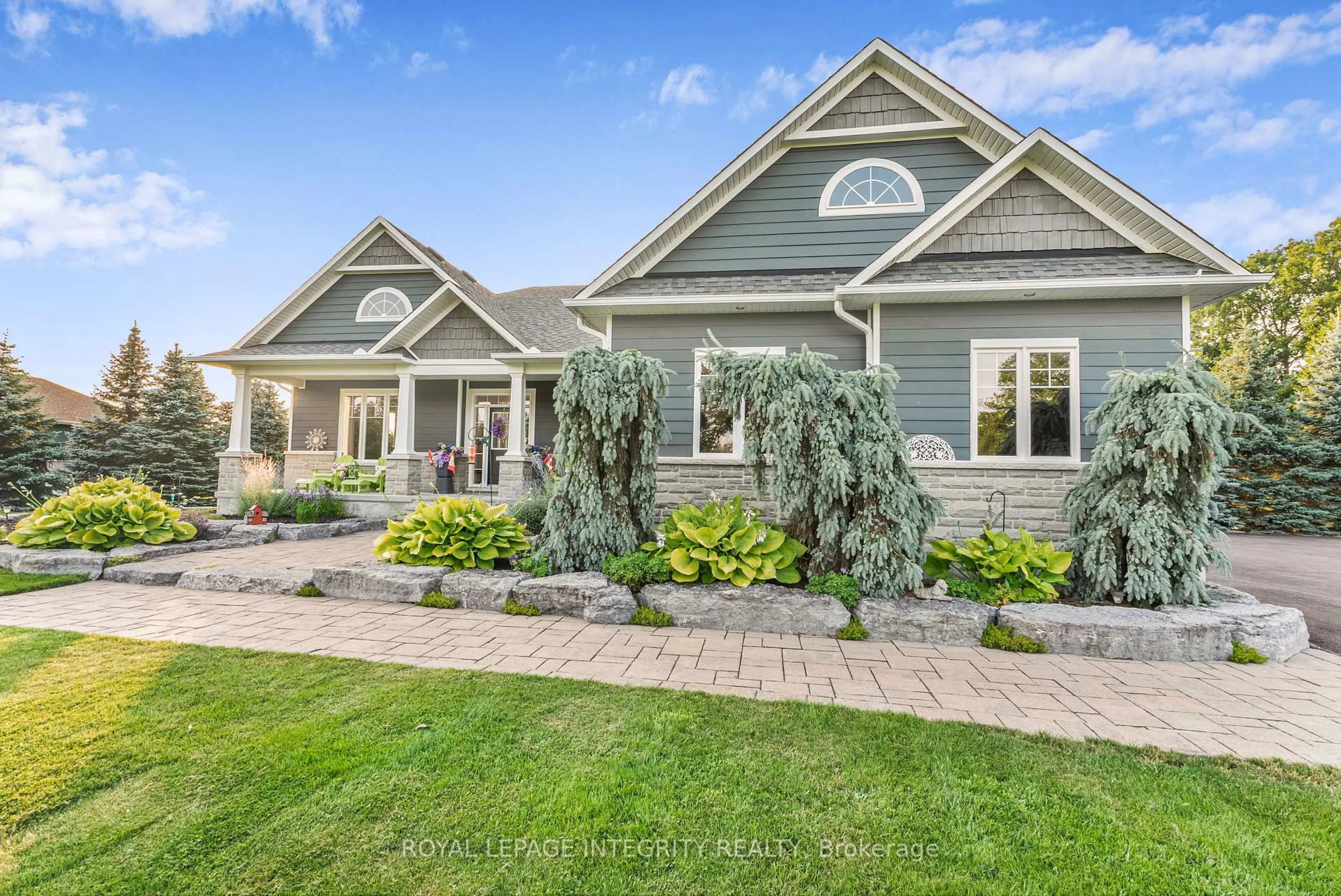 Home with vinyl exterior material, street for 150 Ashton Creek Cres, Ashton Ontario K0A 1B0