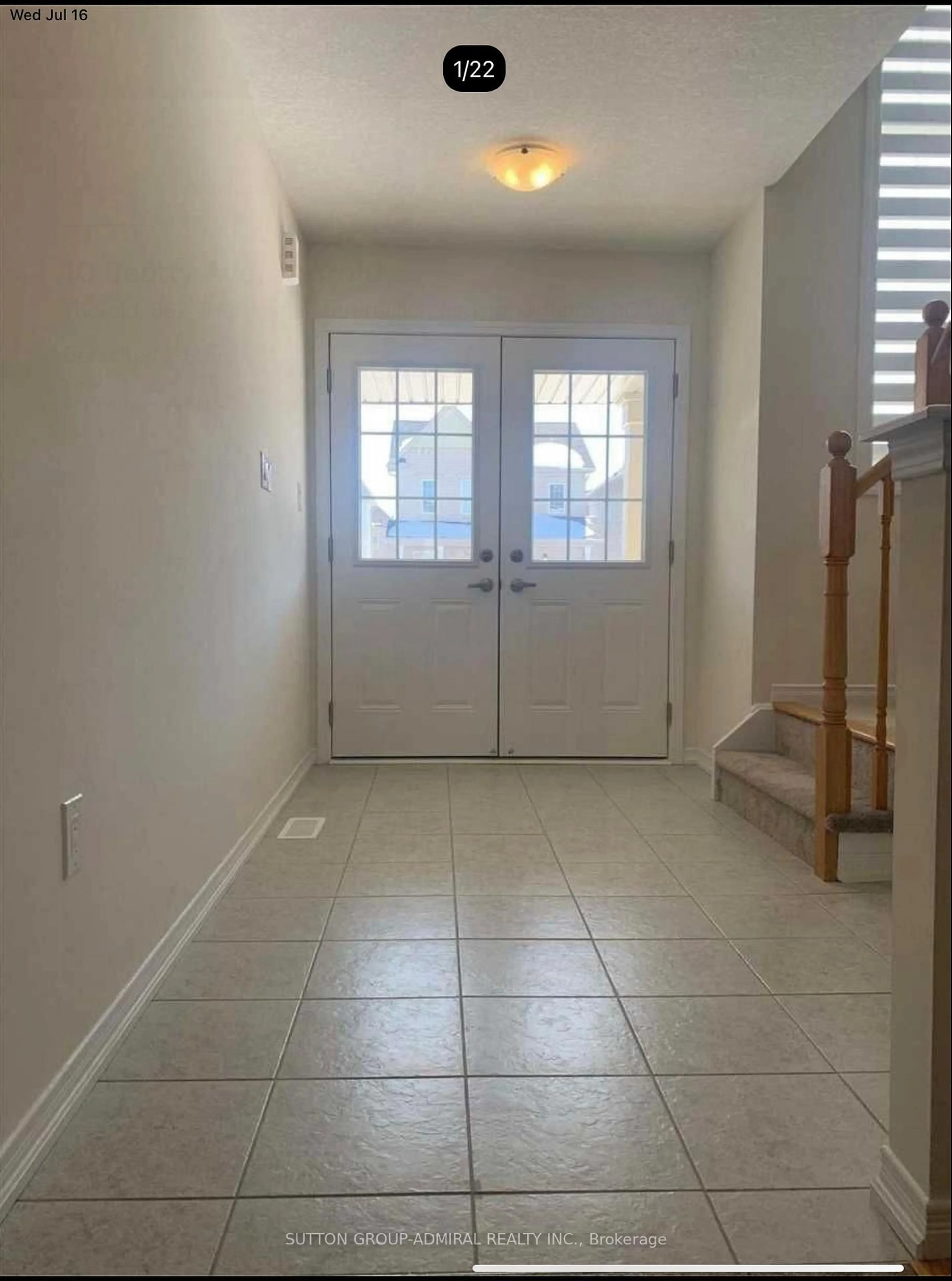 Indoor entryway for 10 Beatty Ave, Thorold Ontario L3C 0H4