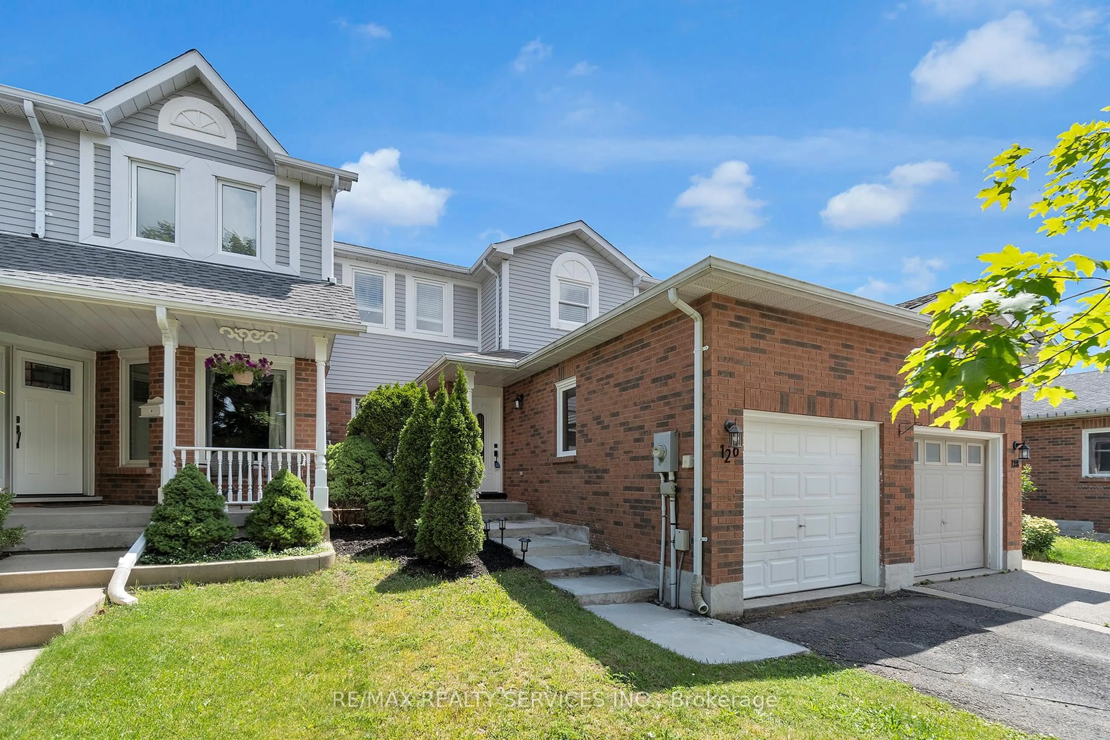 Home with brick exterior material, street for 126 Fairgreen Clse, Cambridge Ontario N1T 1T8