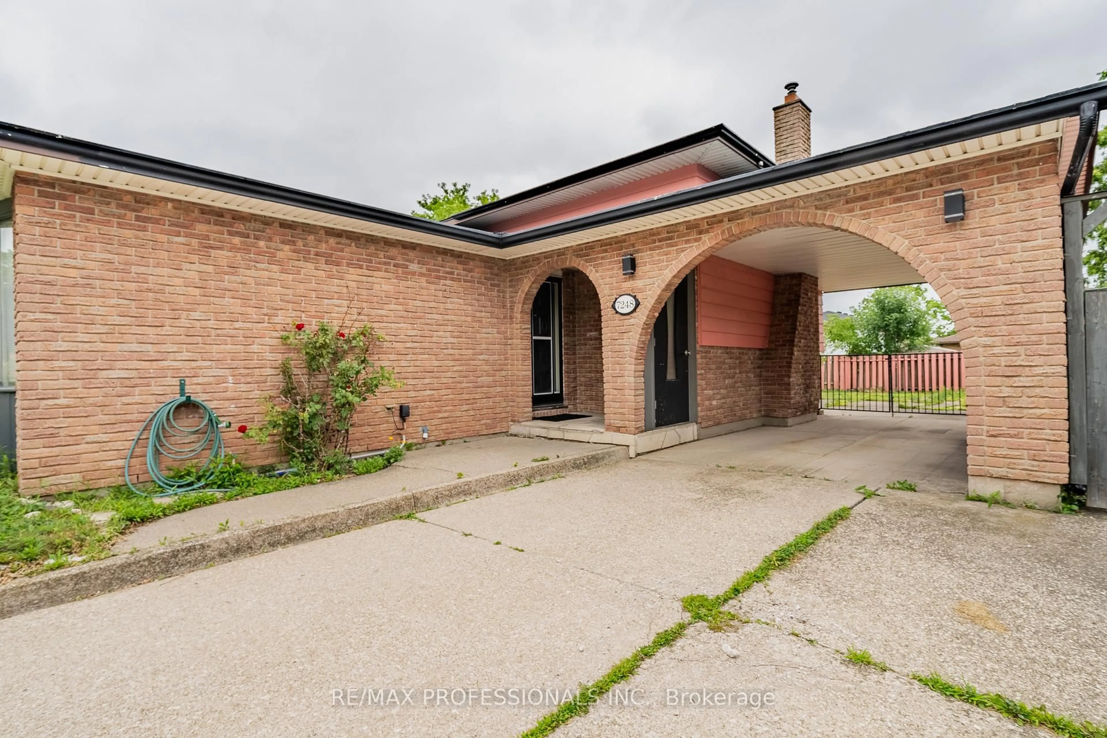 Unknown for 7248 CASEY St, Niagara Falls Ontario L2J 3R2