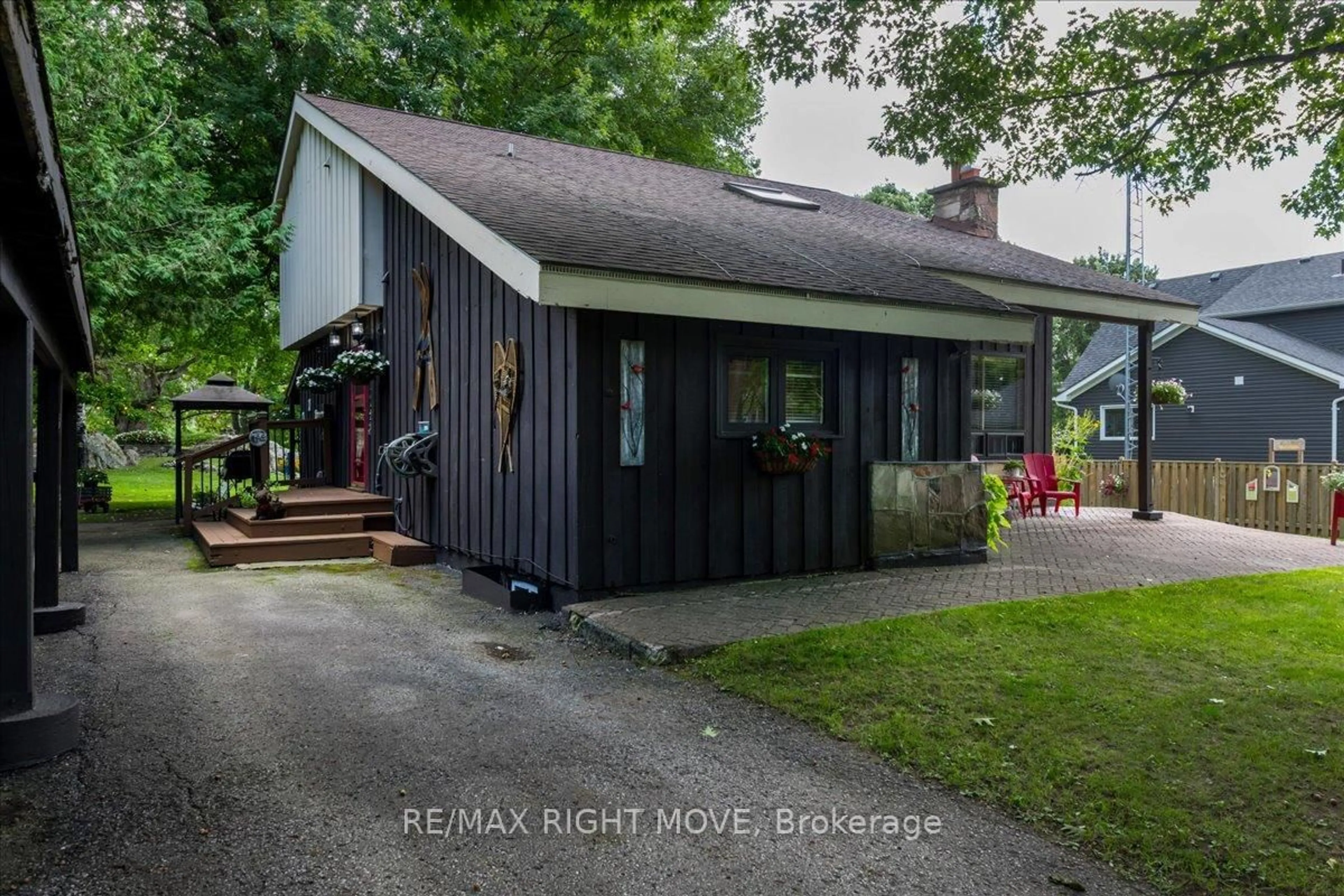 Unknown for 1032 Cowbell Lane, Gravenhurst Ontario P0E 1N0