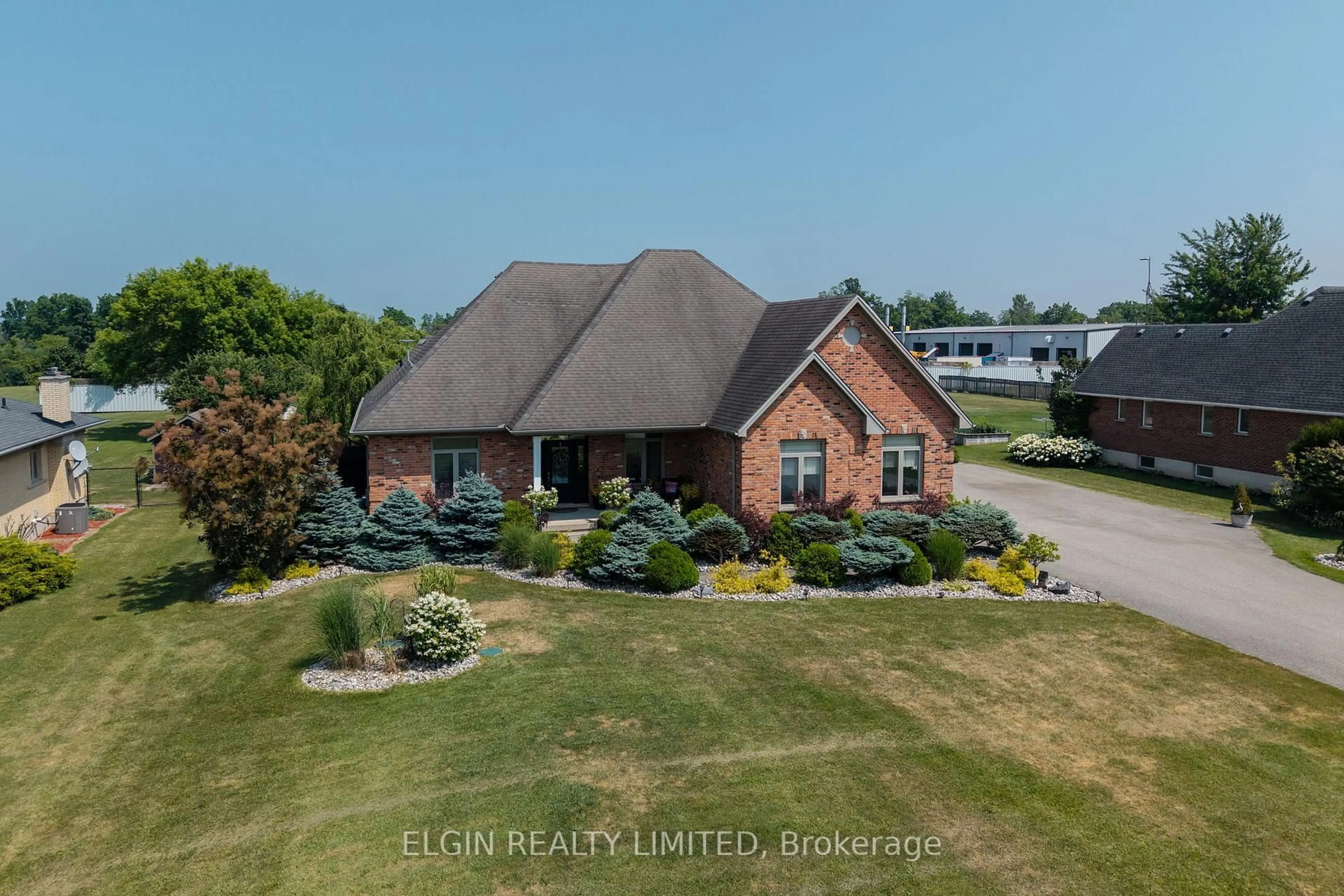 A pic from outside/outdoor area/front of a property/back of a property/a pic from drone, water/lake/river/ocean view for 9538 Tower Rd, Central Elgin Ontario N5P 3S7