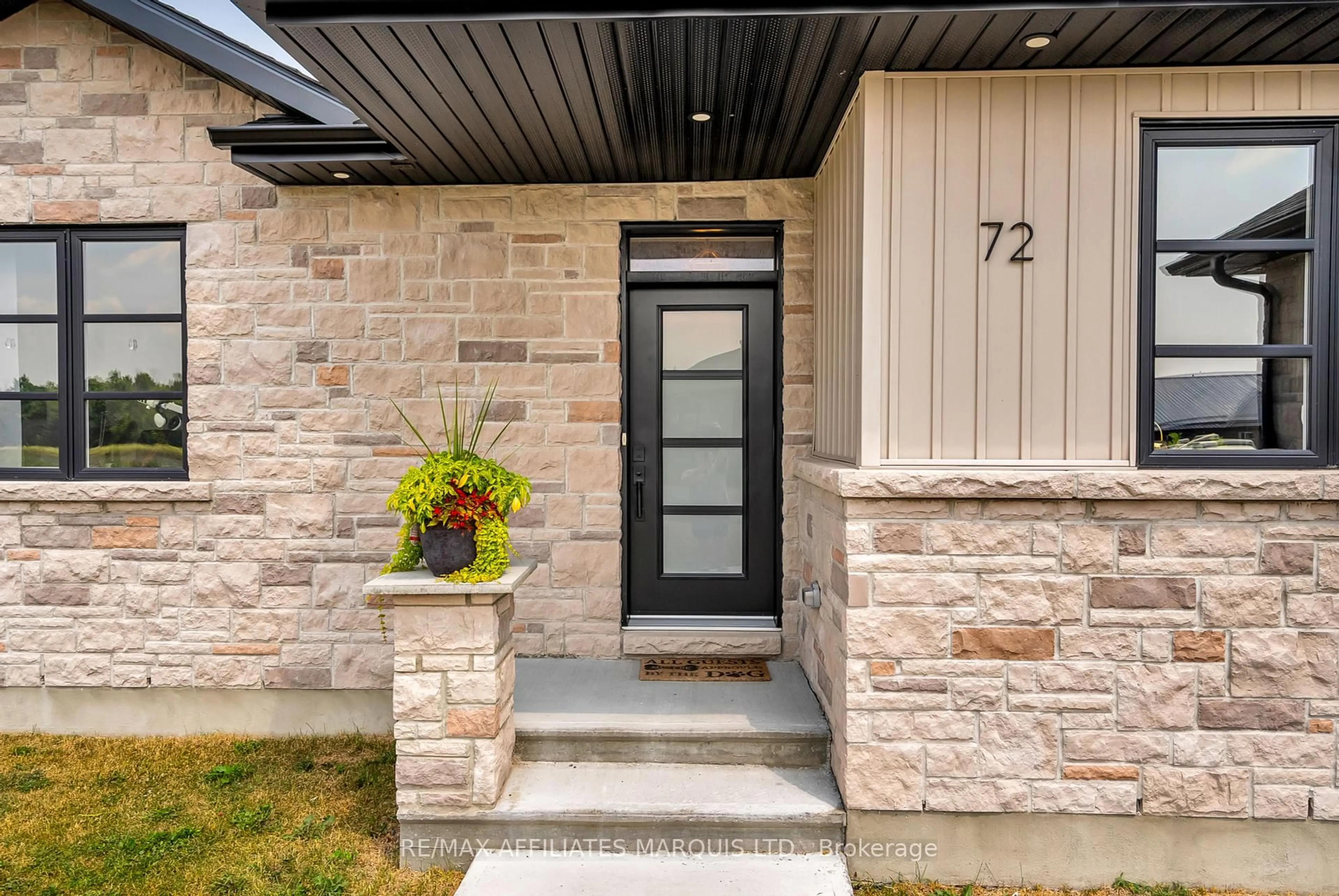 Unknown for 72 Dale St, South Stormont Ontario K0C 1M0