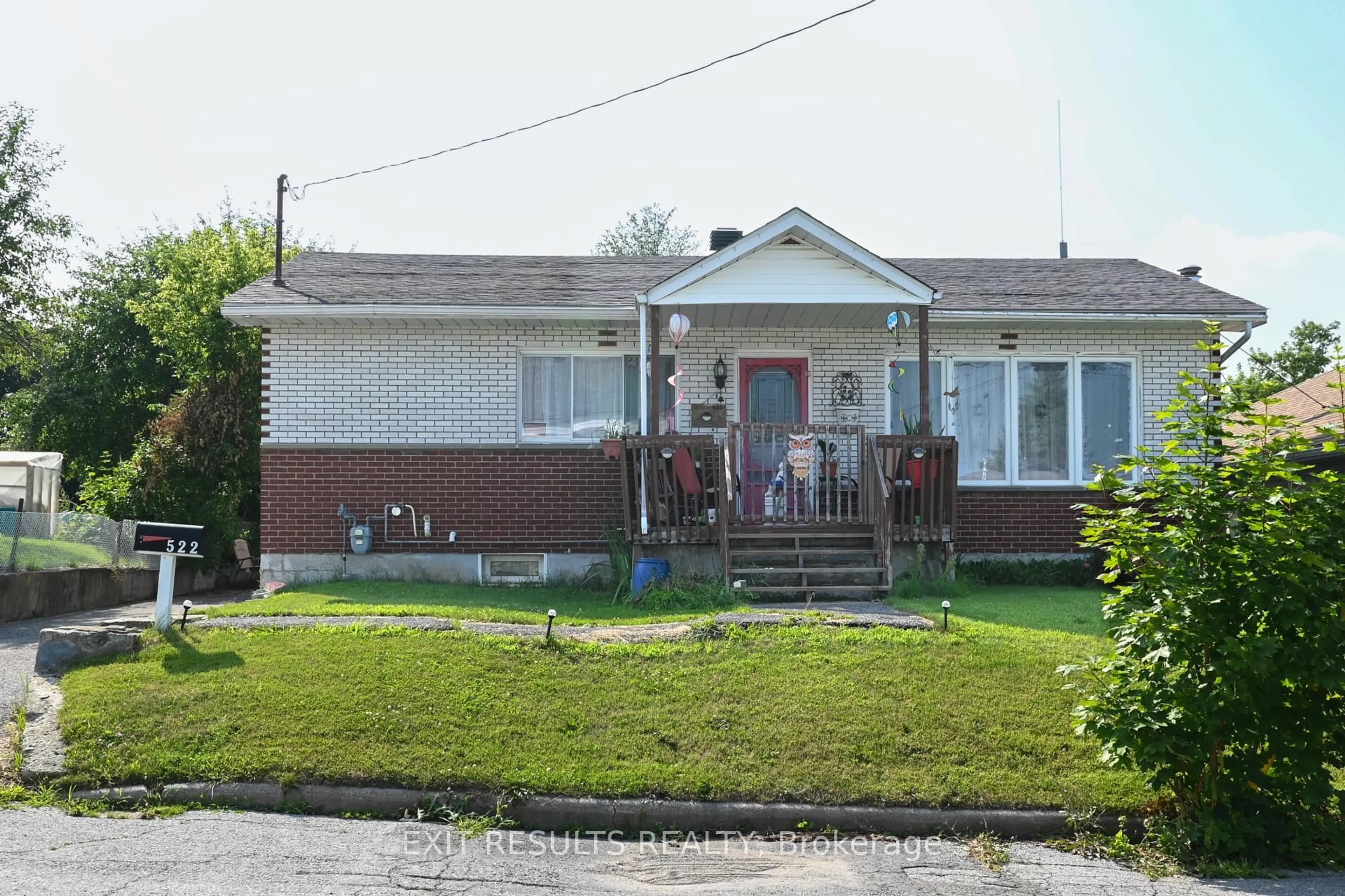 Unknown for 522 Champlain St, Hawkesbury Ontario K6A 2C4