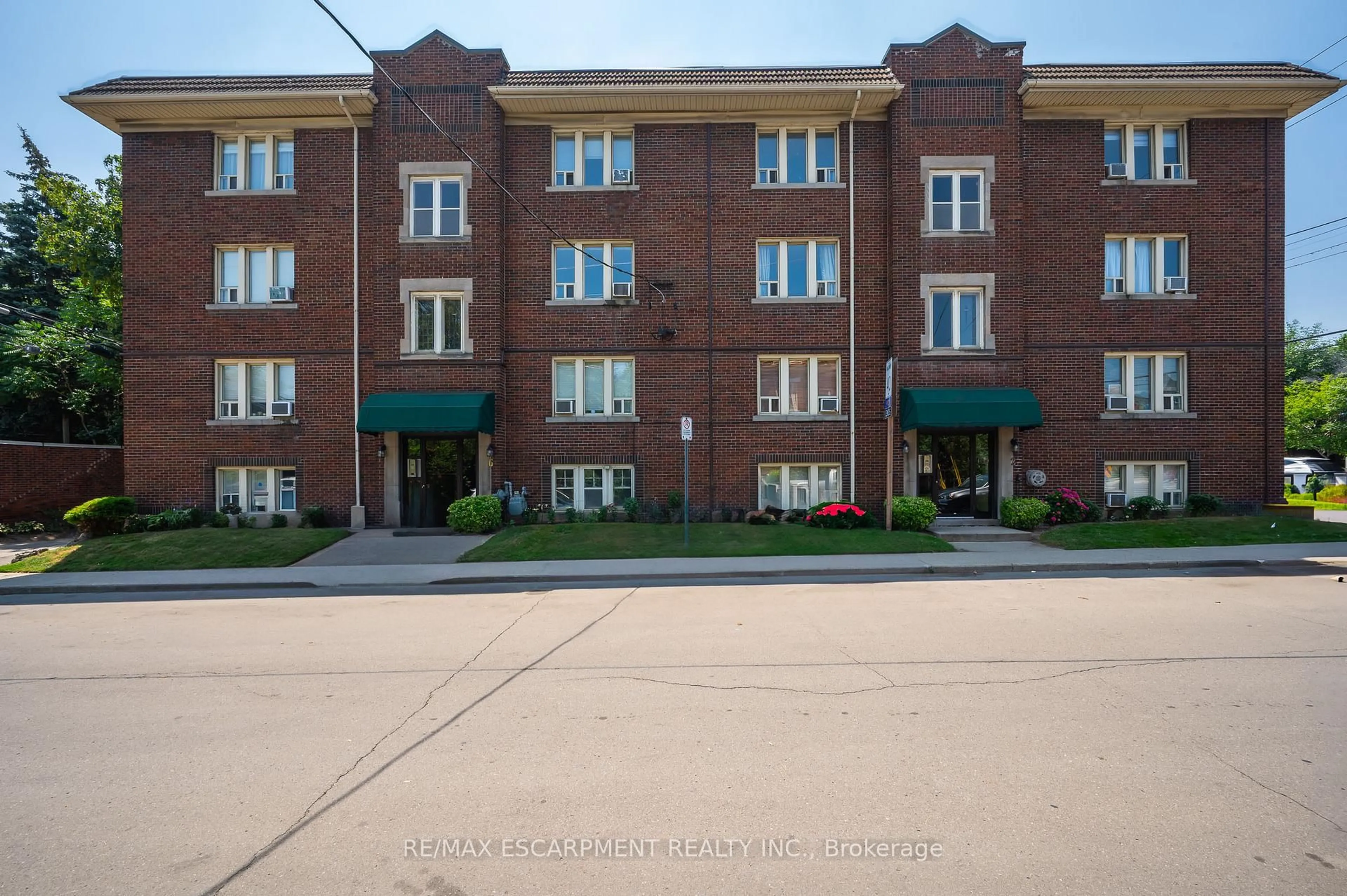 Unknown for 6 Vineland Ave #22, Hamilton Ontario L8M 1R4