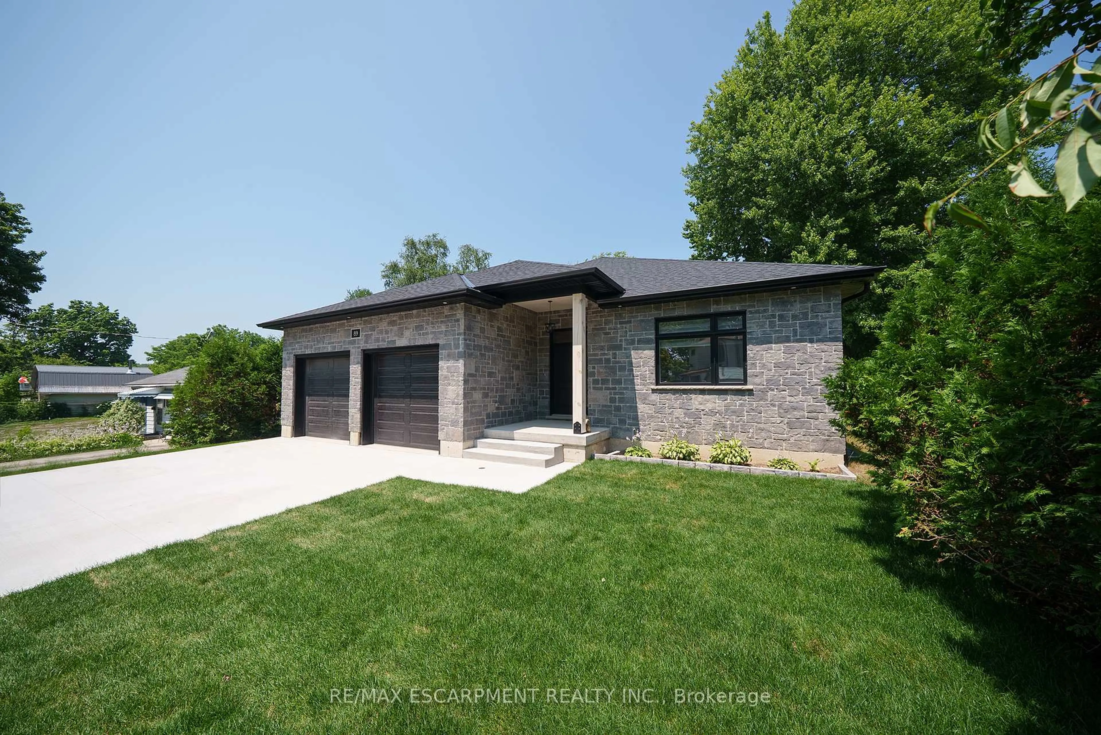 Home with brick exterior material, street for 89 Robinson St, Bayham Ontario N0J 1T0