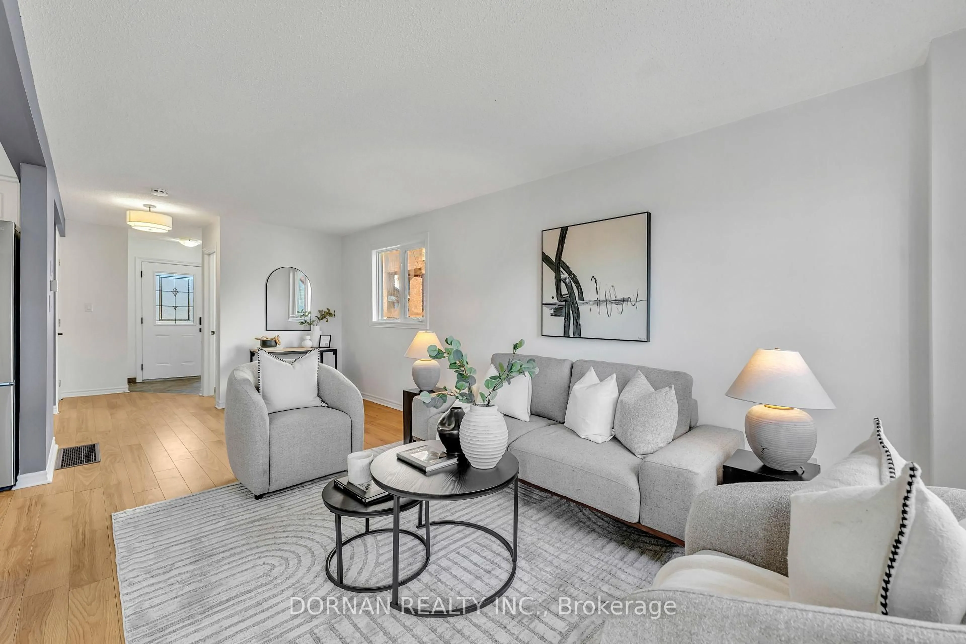 Living room with furniture, unknown for 732 Trailview Dr, Peterborough South Ontario K9J 8P2
