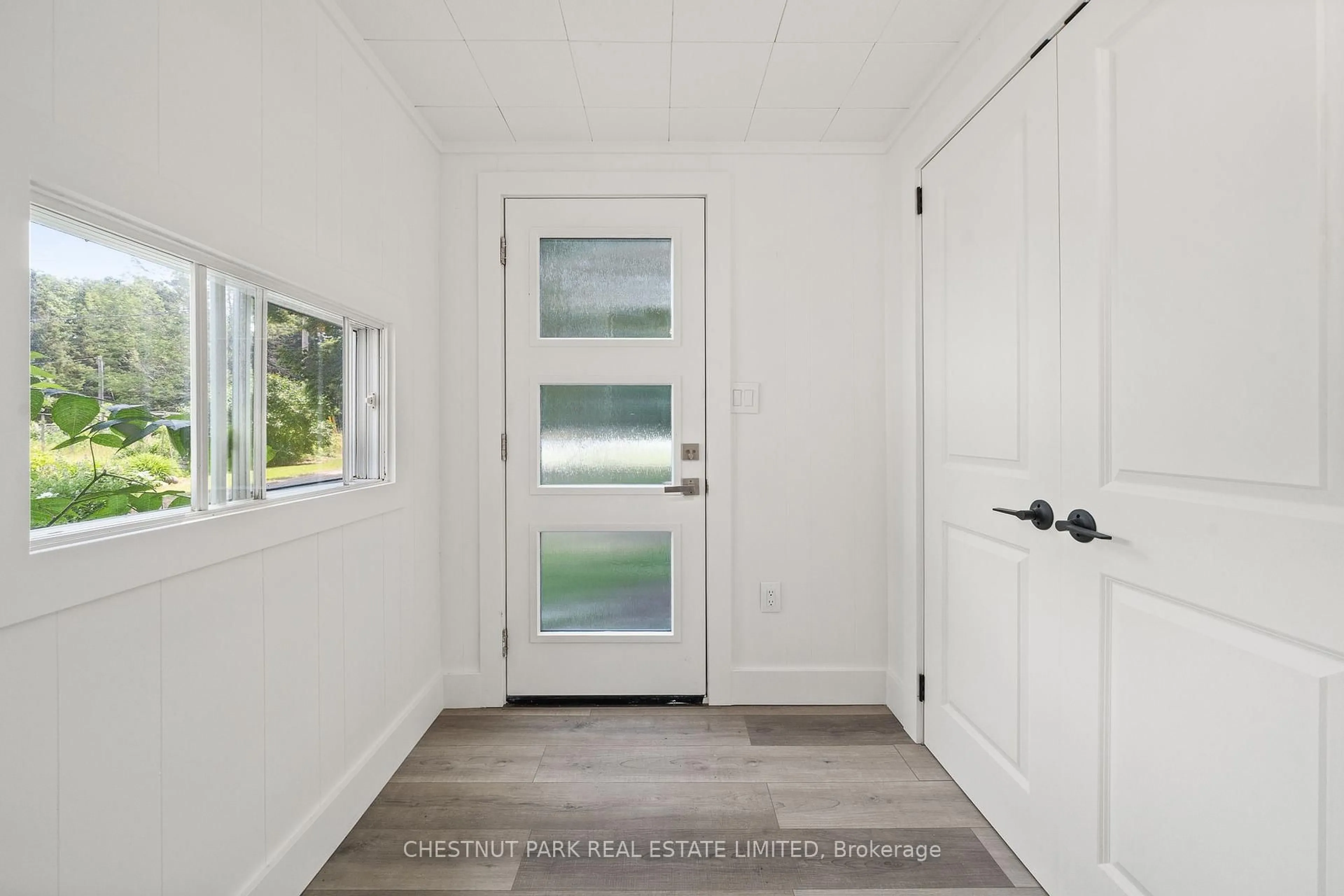 Indoor entryway for 976 County Rd 13, Prince Edward County Ontario K0K 2P0