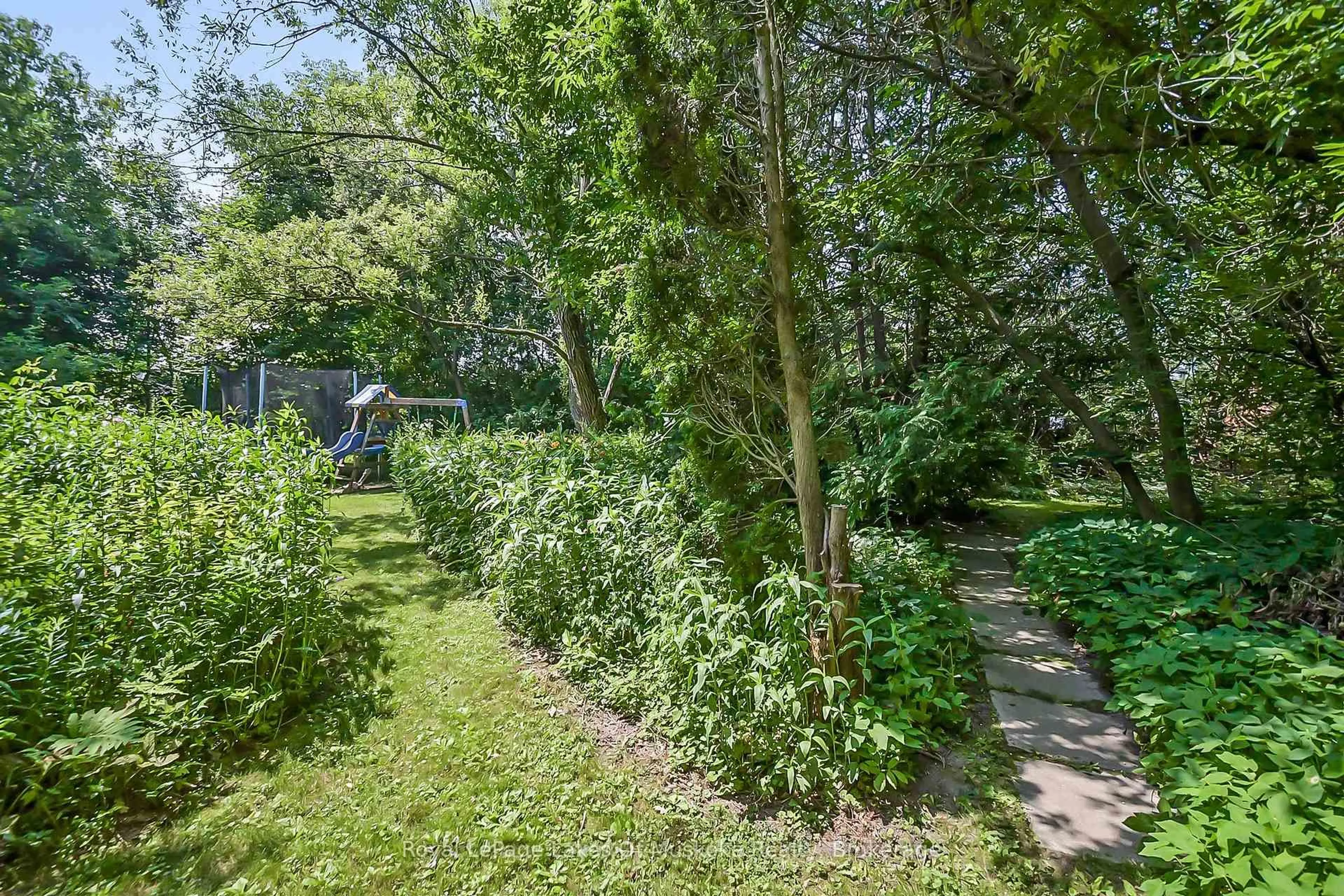 Patio, forest/trees view for 98 Muskoka Rd, Bracebridge Ontario P1L 1H4
