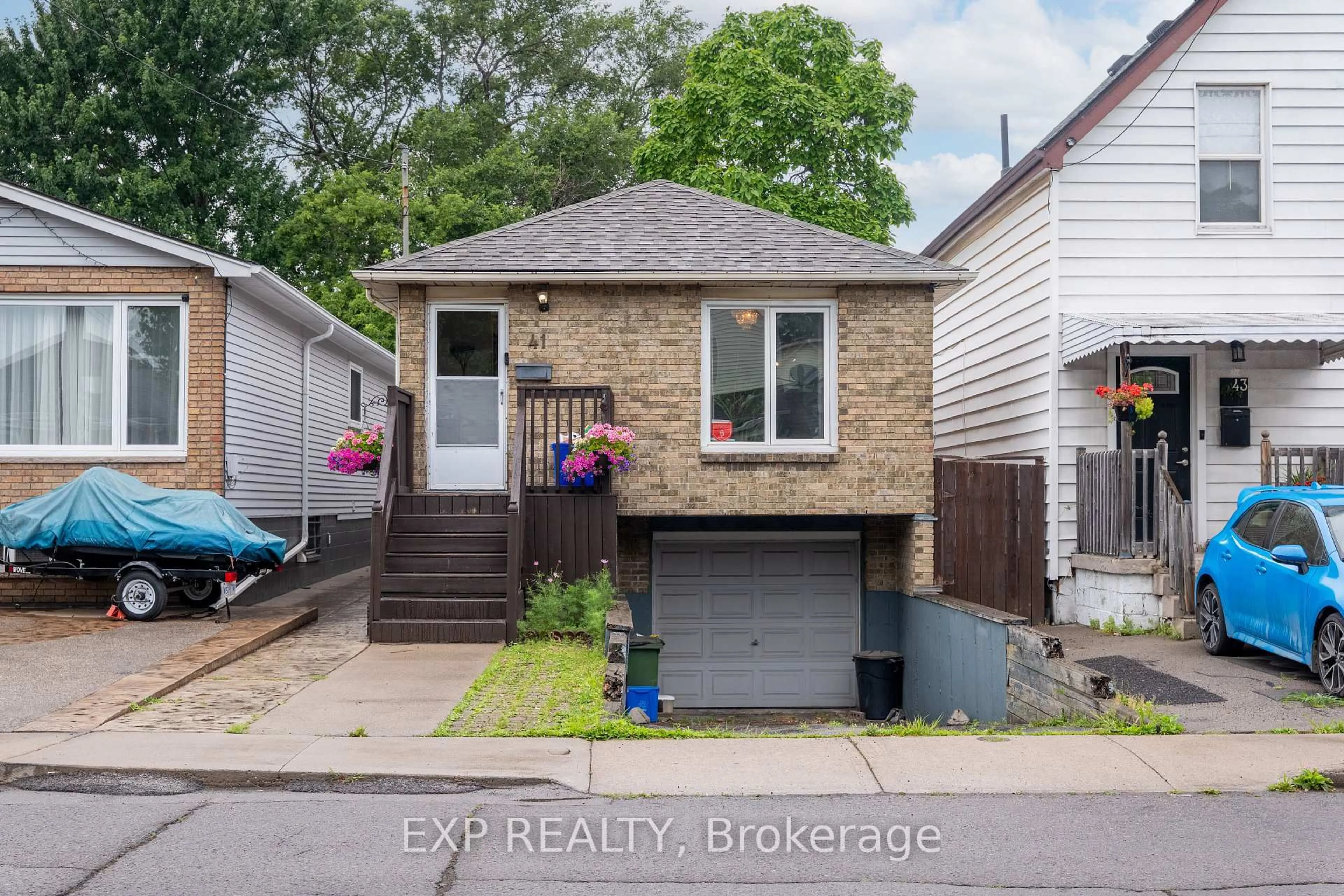 Unknown for 41 Robins Ave, Hamilton Ontario L8H 4N1