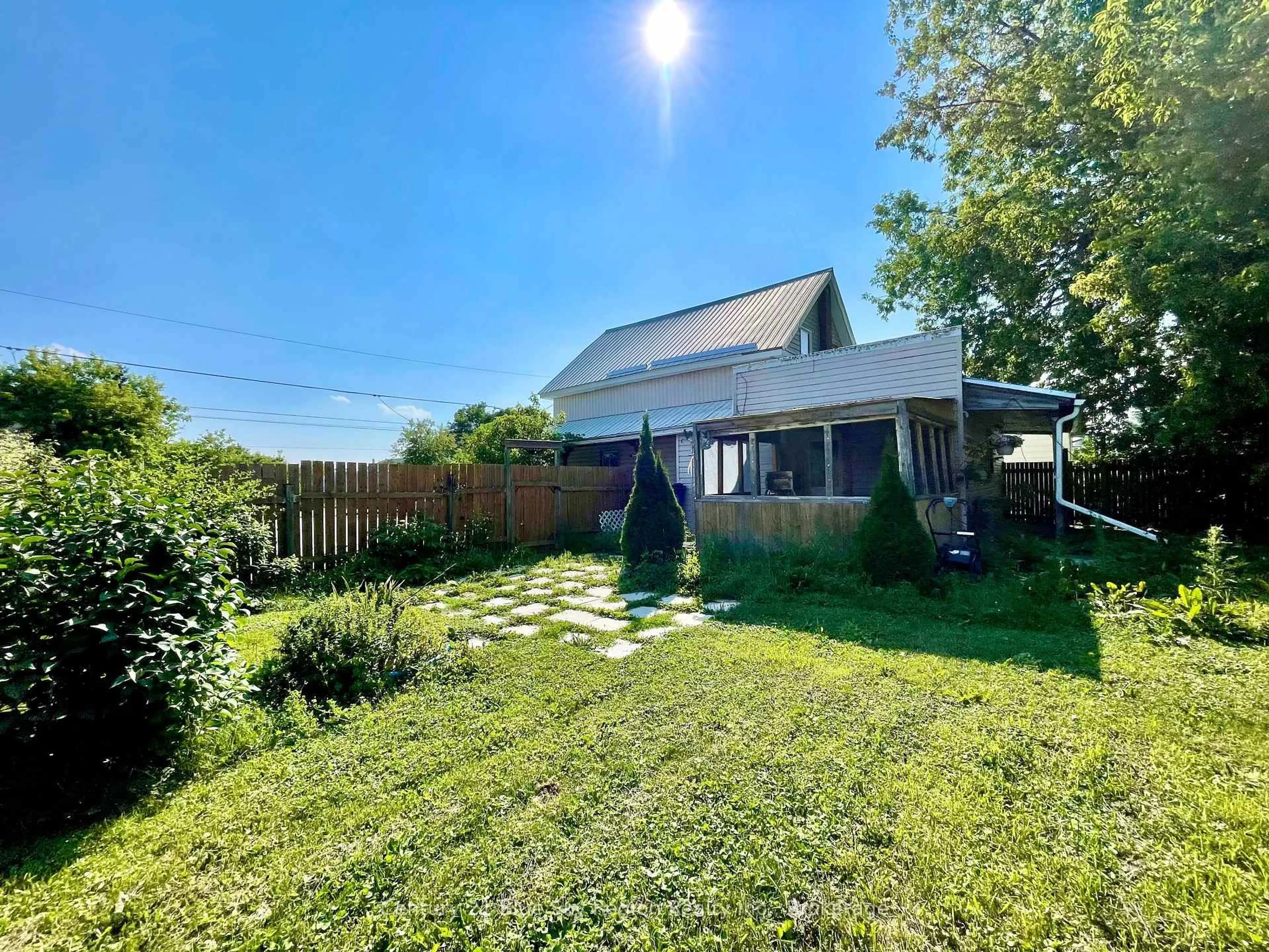 A pic from outside/outdoor area/front of a property/back of a property/a pic from drone, street for 39 Principale St, West Nipissing Ontario P0H 2M0