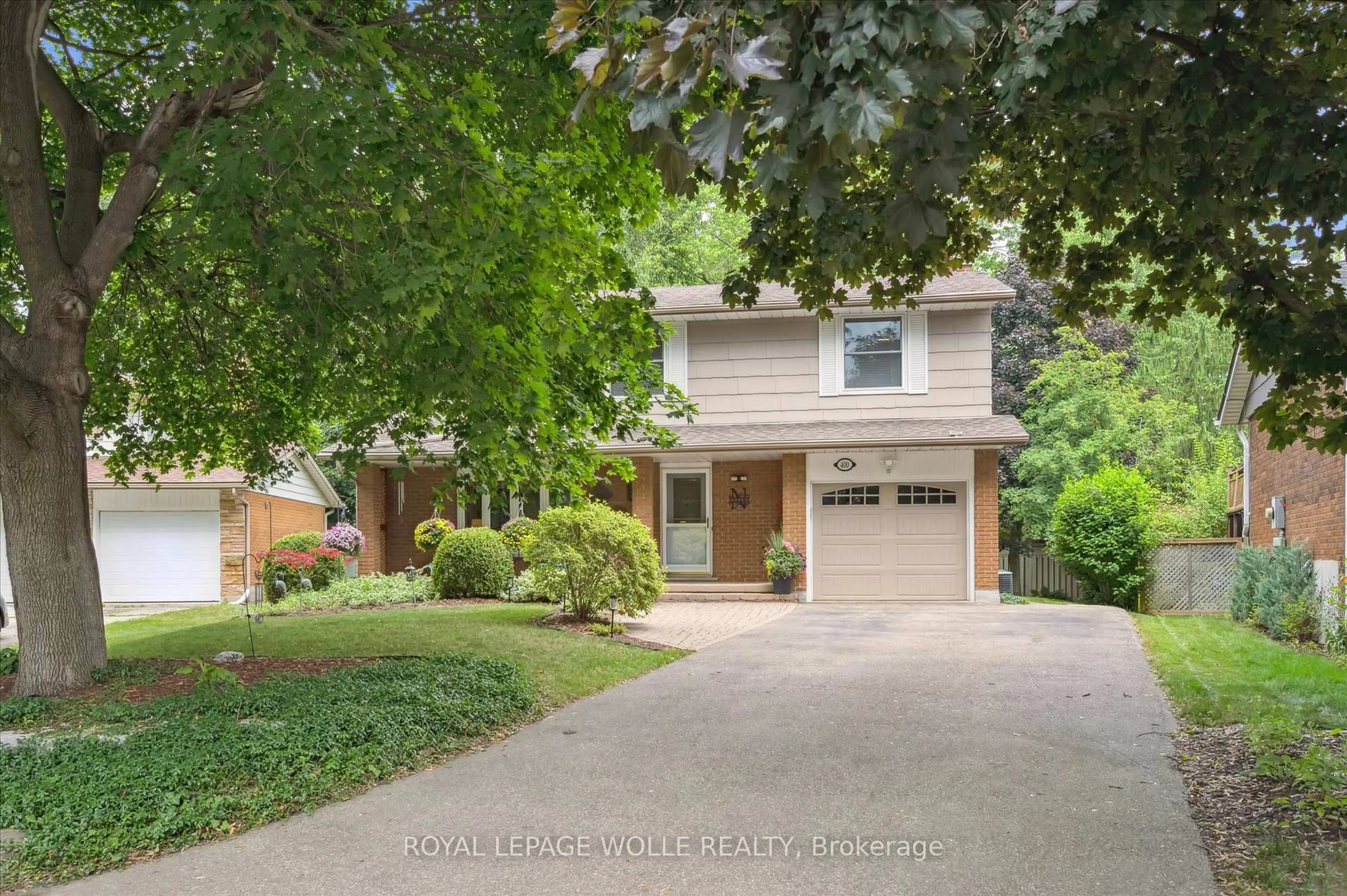 Unknown for 400 Shallmar Crt, Waterloo Ontario N2K 2H9