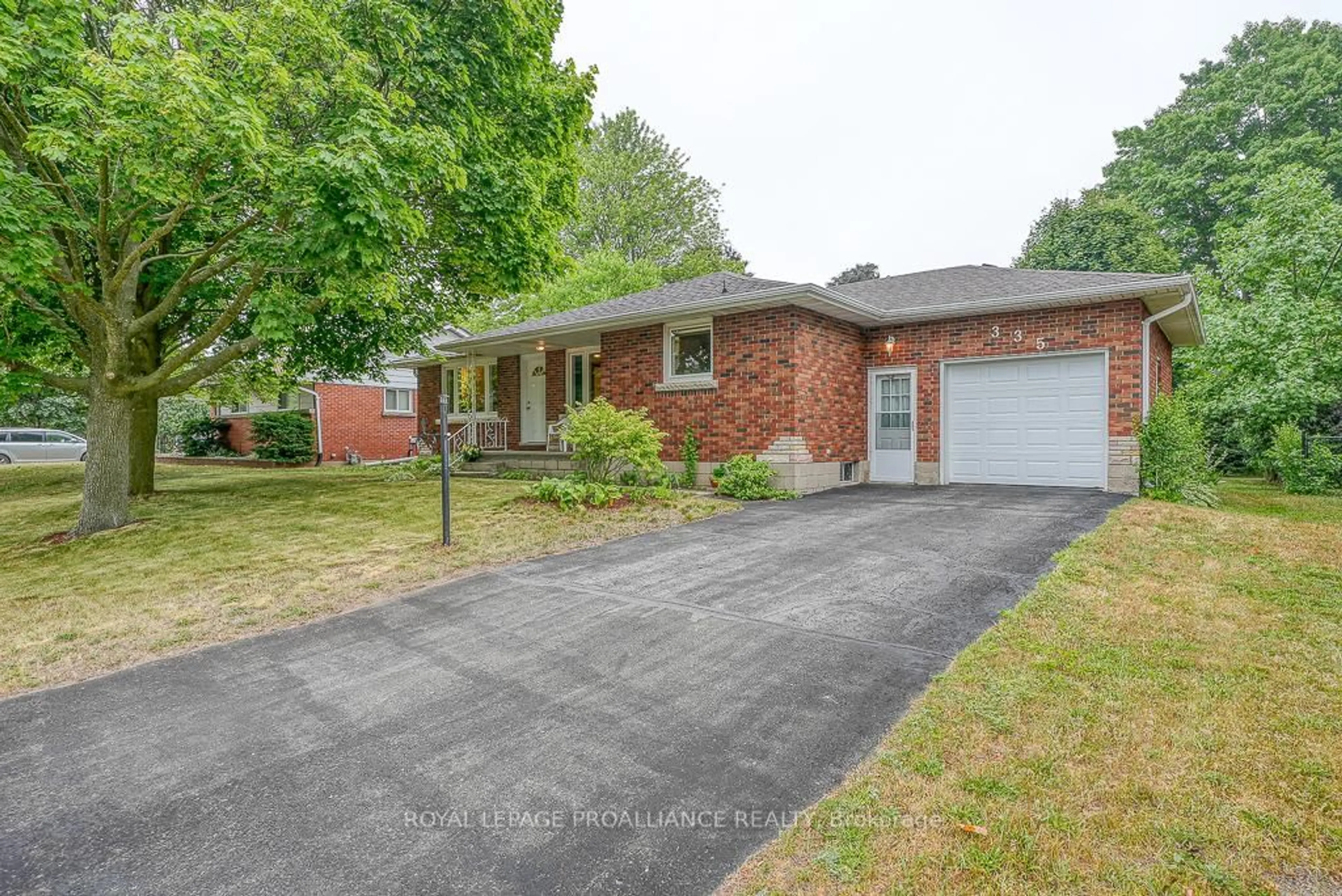 Home with brick exterior material, street for 335 Delcrest Ave, Norfolk Ontario N4B 2S8