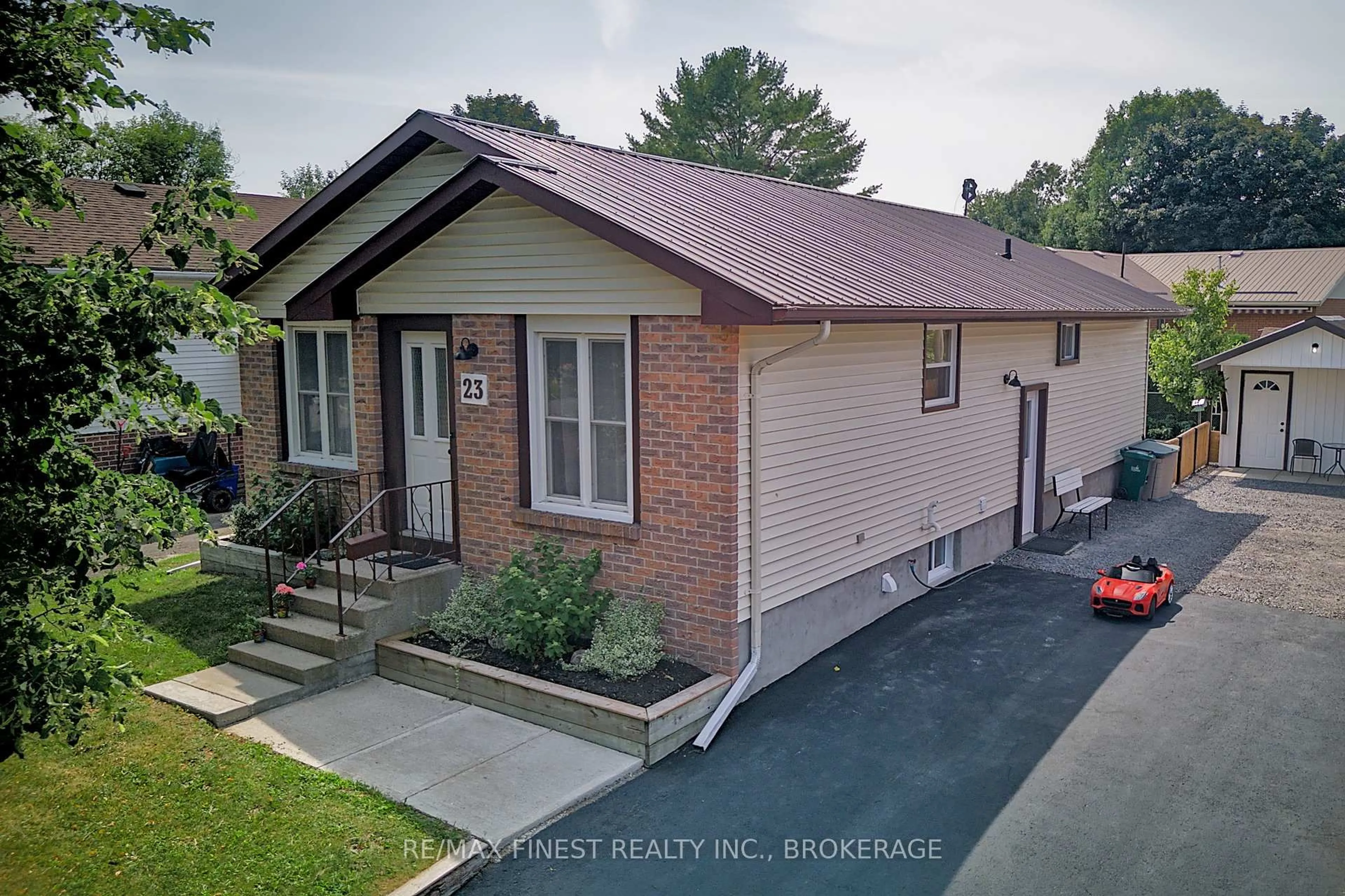 Unknown for 23 Dauphin Ave, Kingston Ontario K7K 6B1