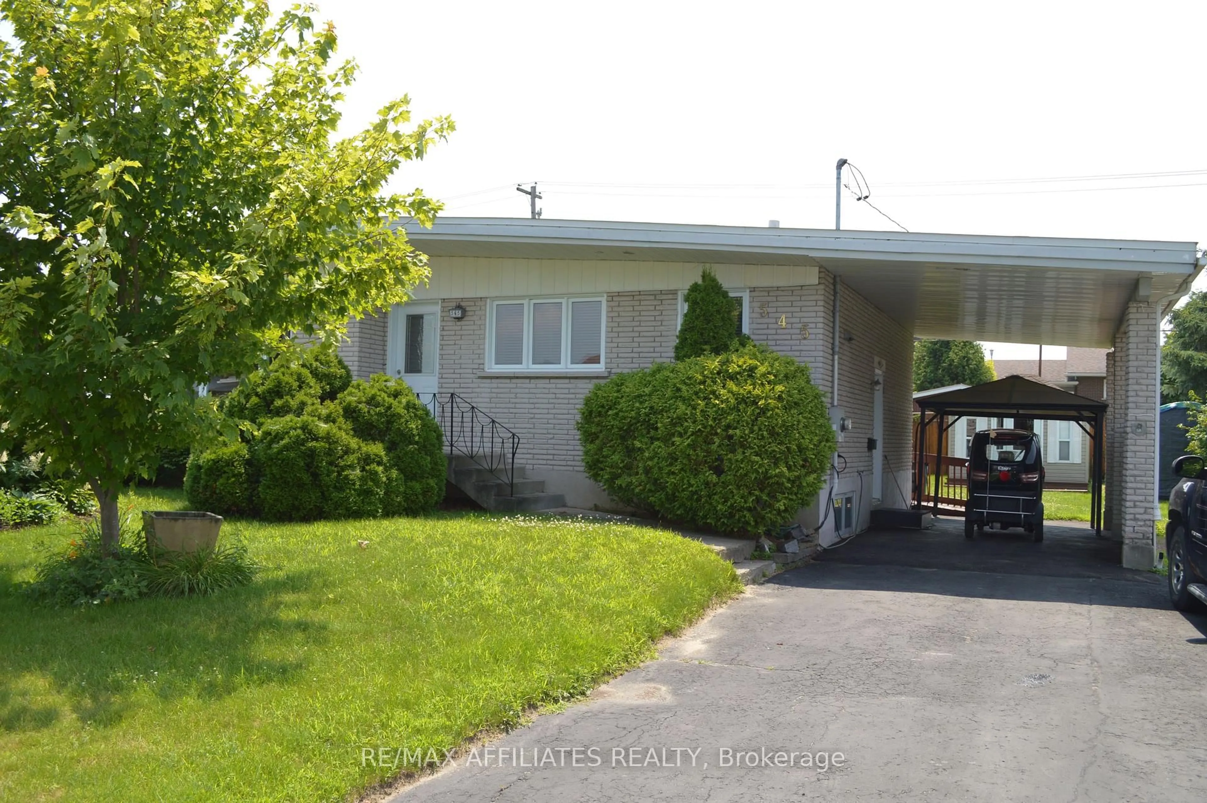 Unknown for 545 GHISLAIN St, Hawkesbury Ontario K6A 2X7