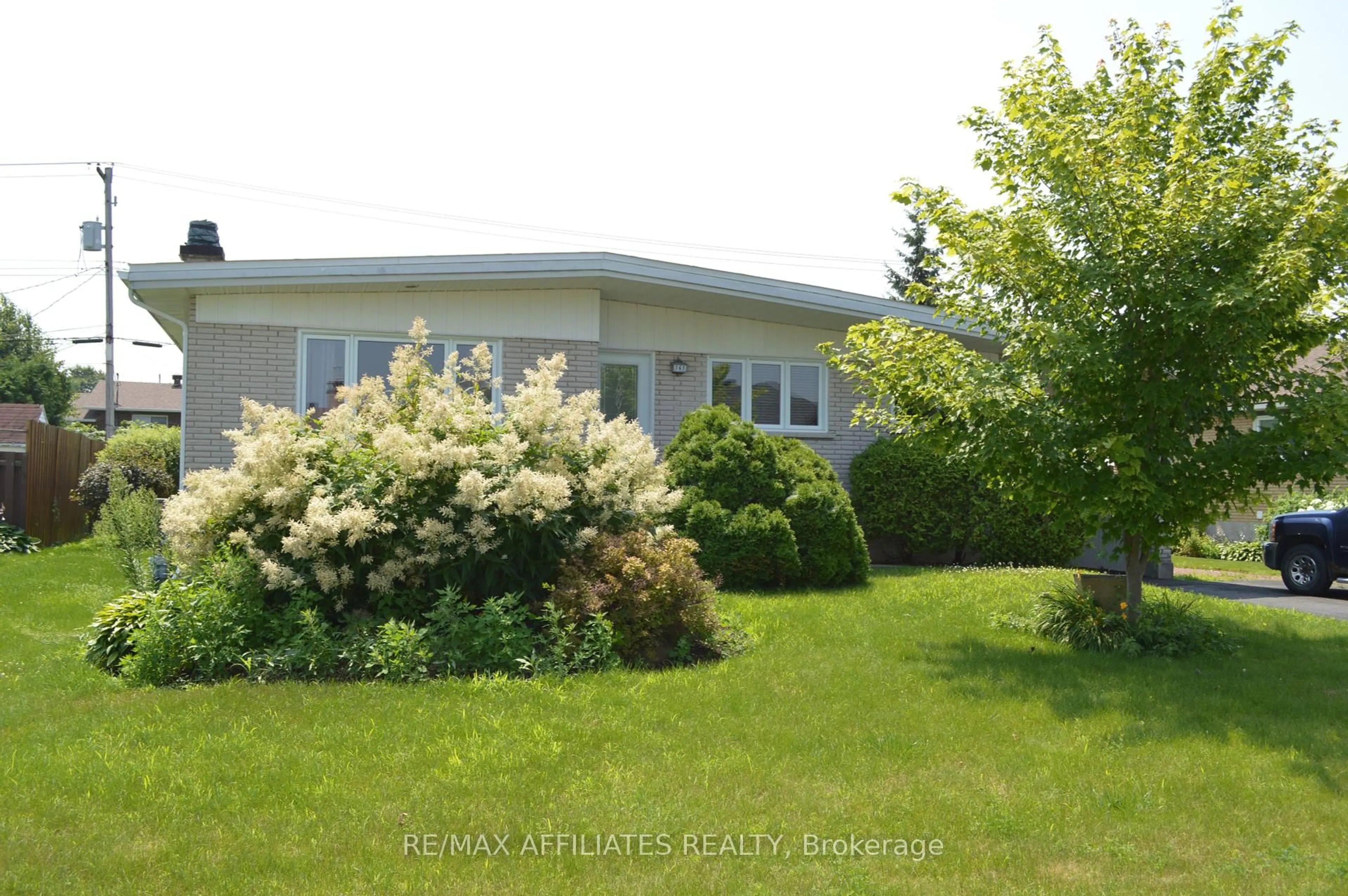 Unknown for 545 GHISLAIN St, Hawkesbury Ontario K6A 2X7