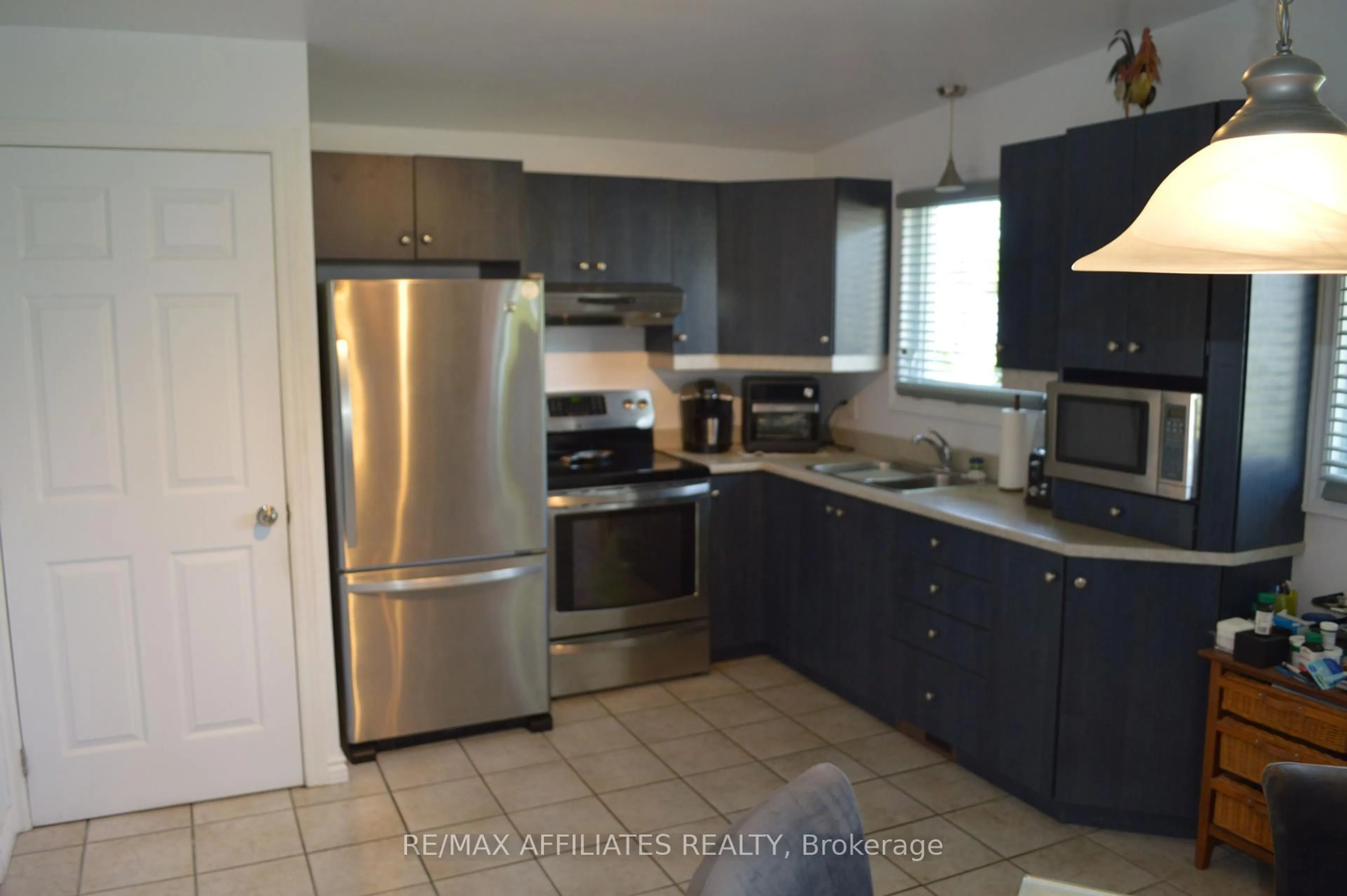 Standard kitchen, ceramic/tile floor for 545 GHISLAIN St, Hawkesbury Ontario K6A 2X7