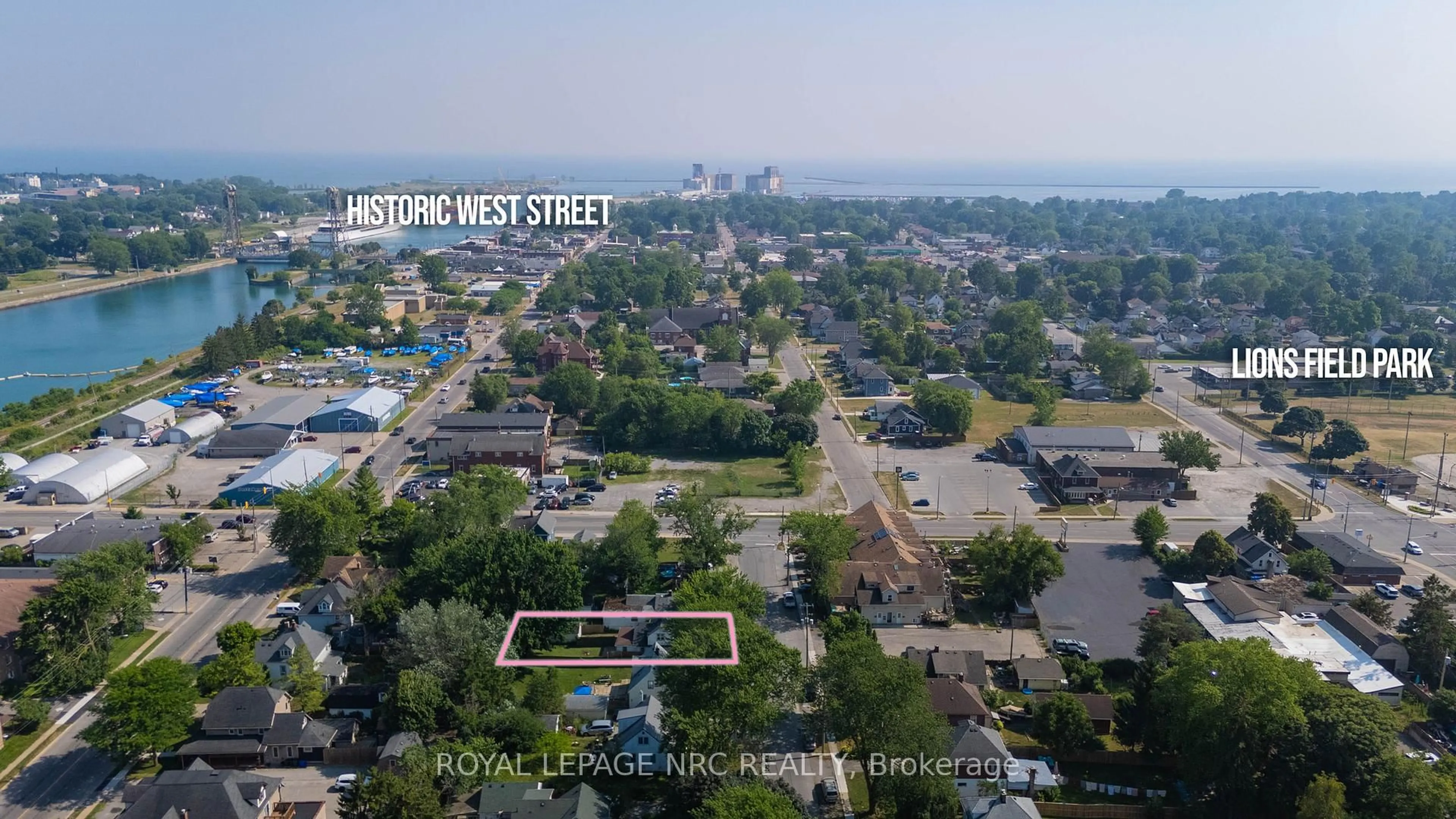 A pic from outside/outdoor area/front of a property/back of a property/a pic from drone, street for 29 Erie St, Port Colborne Ontario L3K 4L8