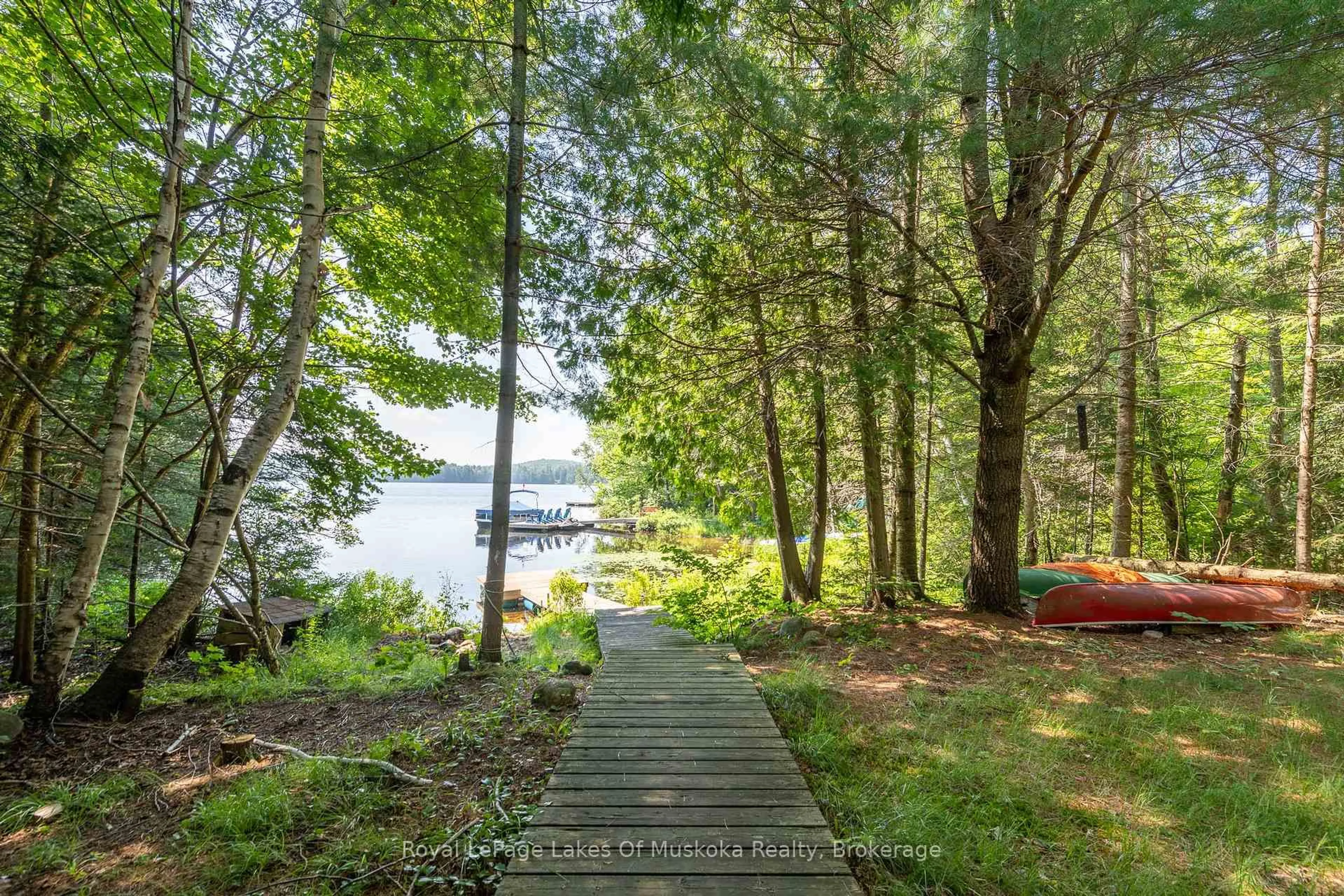 Patio, water/lake/river/ocean view for 134 Lynx Dr, Kearney Ontario P0A 1M0