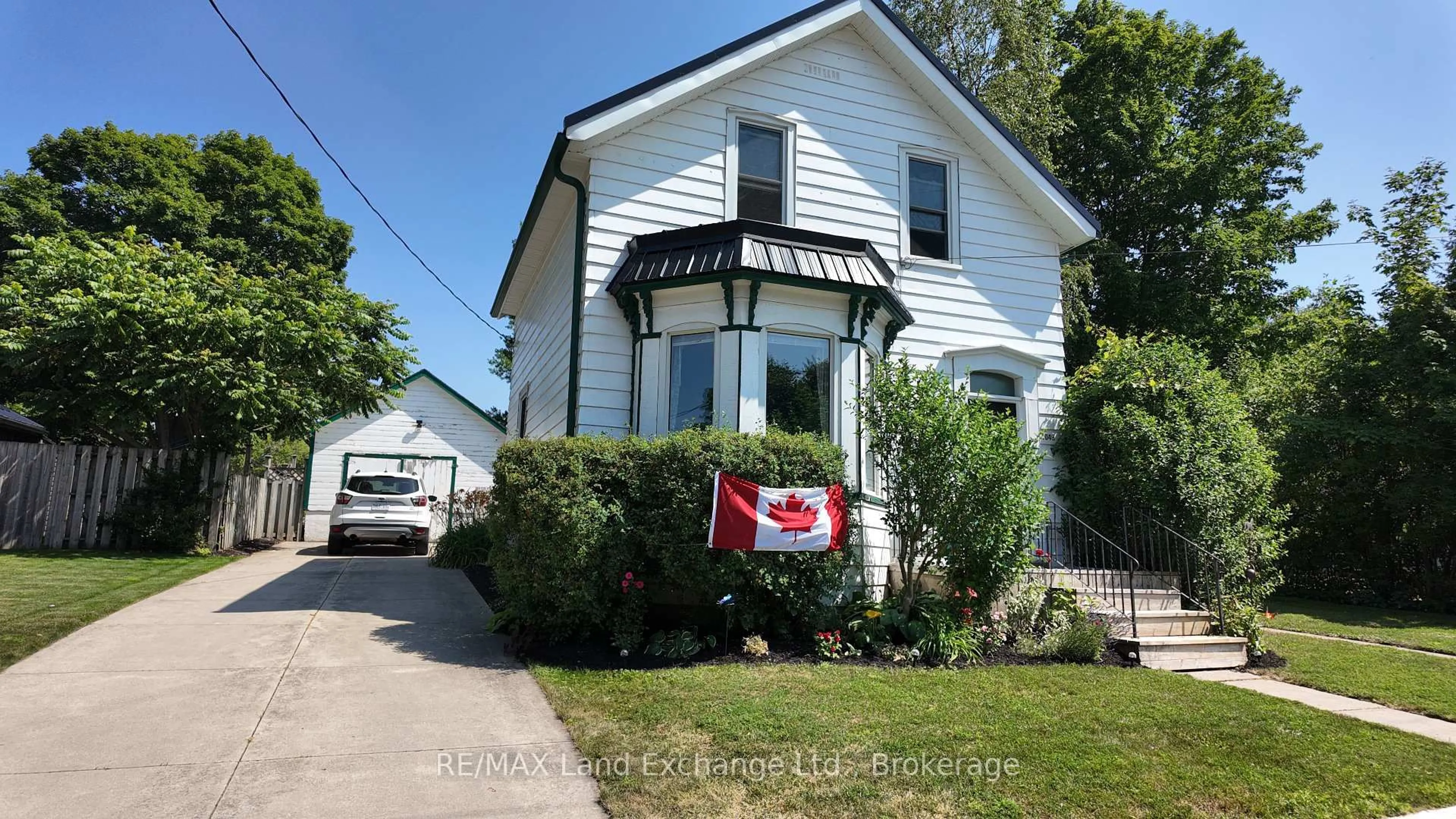 Unknown for 1049 Queen St, Kincardine Ontario N2Z 1E3