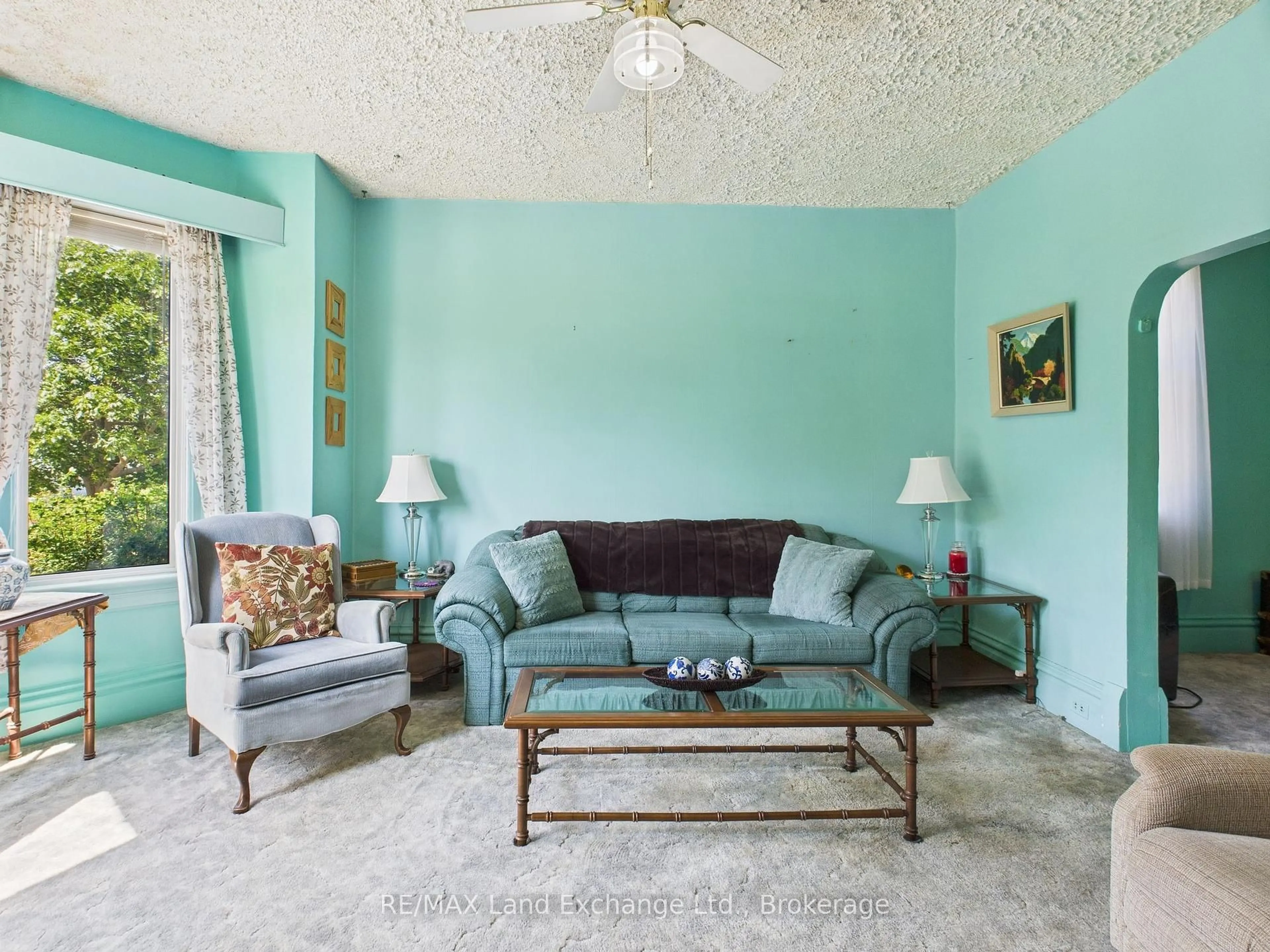 Living room with furniture, unknown for 1049 Queen St, Kincardine Ontario N2Z 1E3