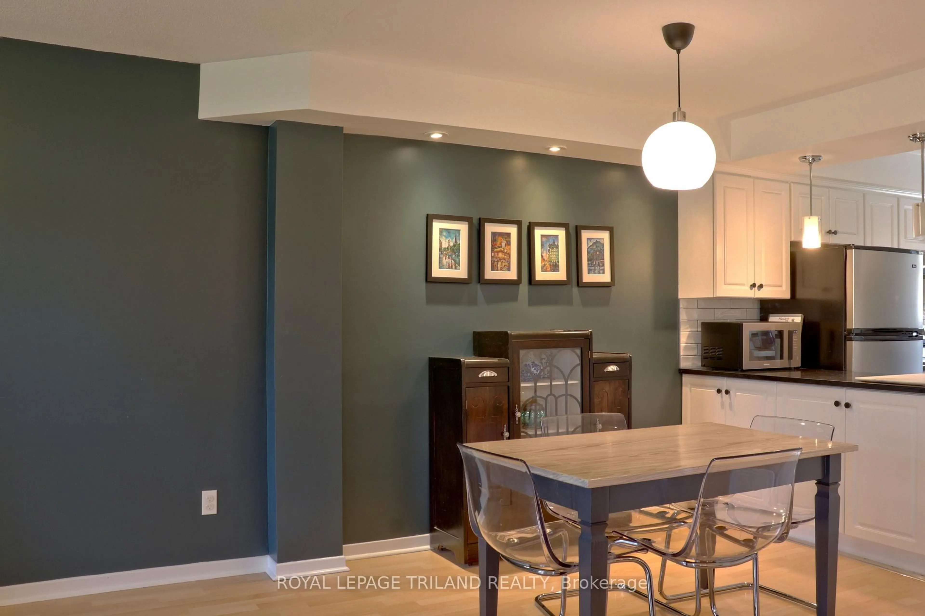 Open concept kitchen, unknown for 900 Pond View Rd #102, London South Ontario N5Z 4L7