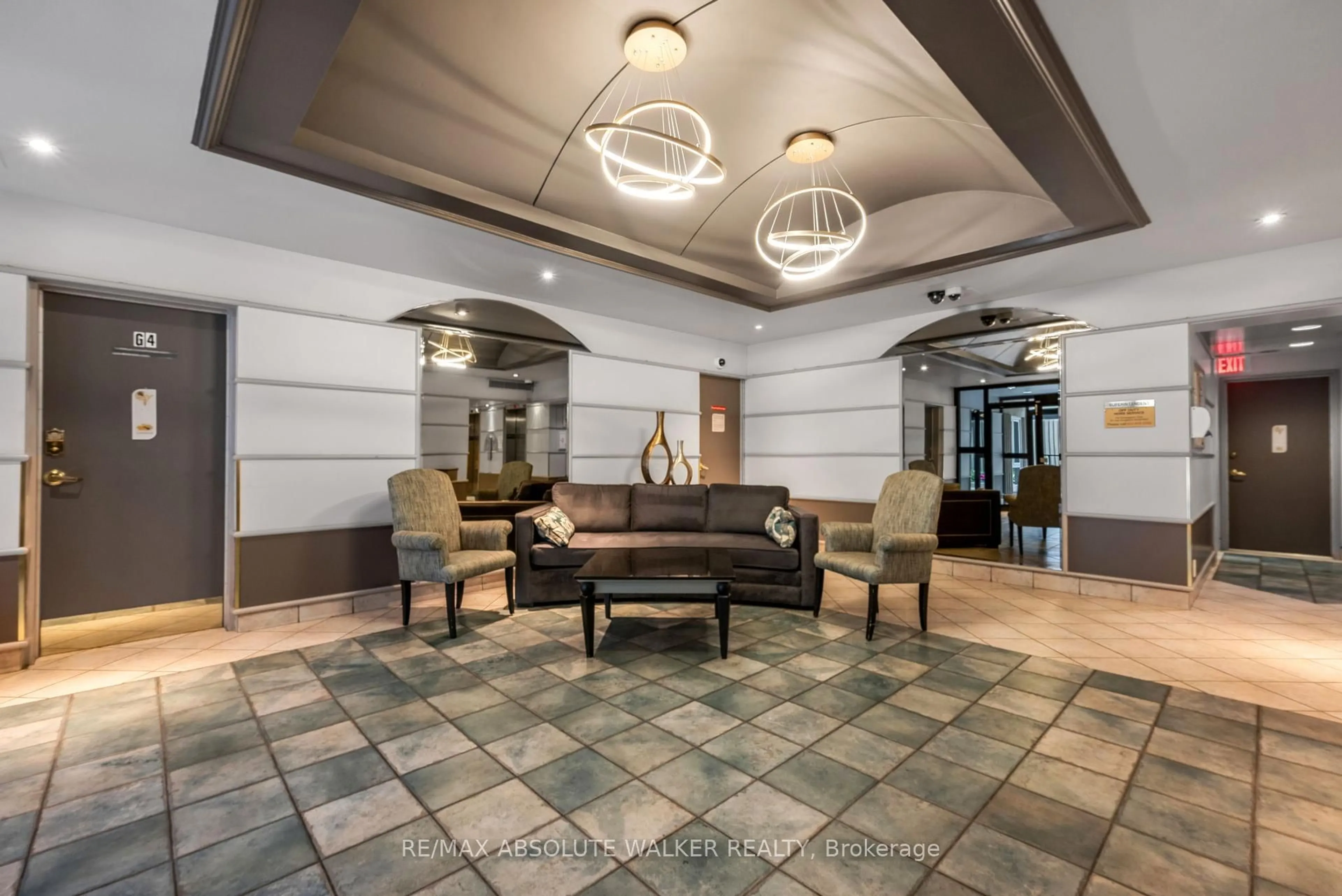 Lobby for 158C McArthur Ave #1606, Ottawa Ontario K1L 8E7