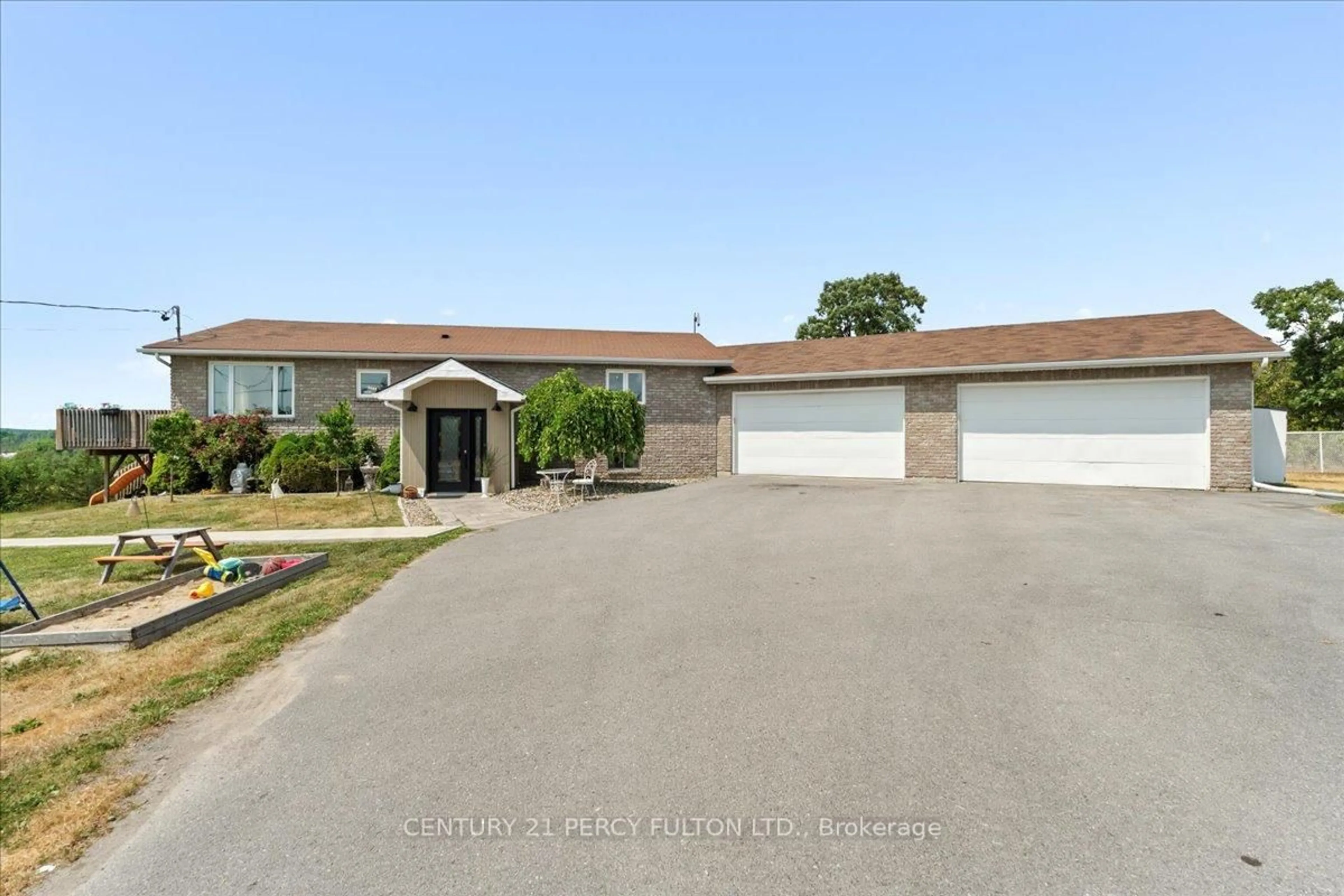 A pic from outside/outdoor area/front of a property/back of a property/a pic from drone, street for 2121 ENRIGHT Rd, Shannonville Ontario K0K 2N0