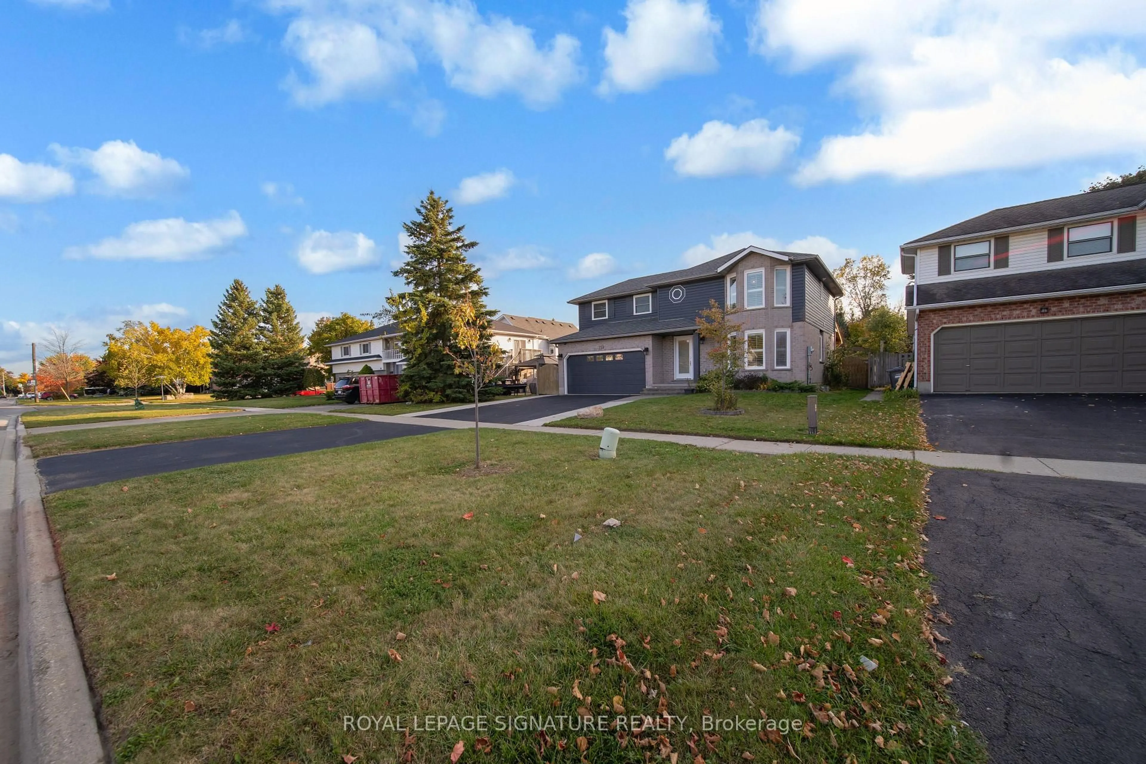 A pic from outside/outdoor area/front of a property/back of a property/a pic from drone, street for 219 Elmira Rd, Guelph Ontario N1K 1R1