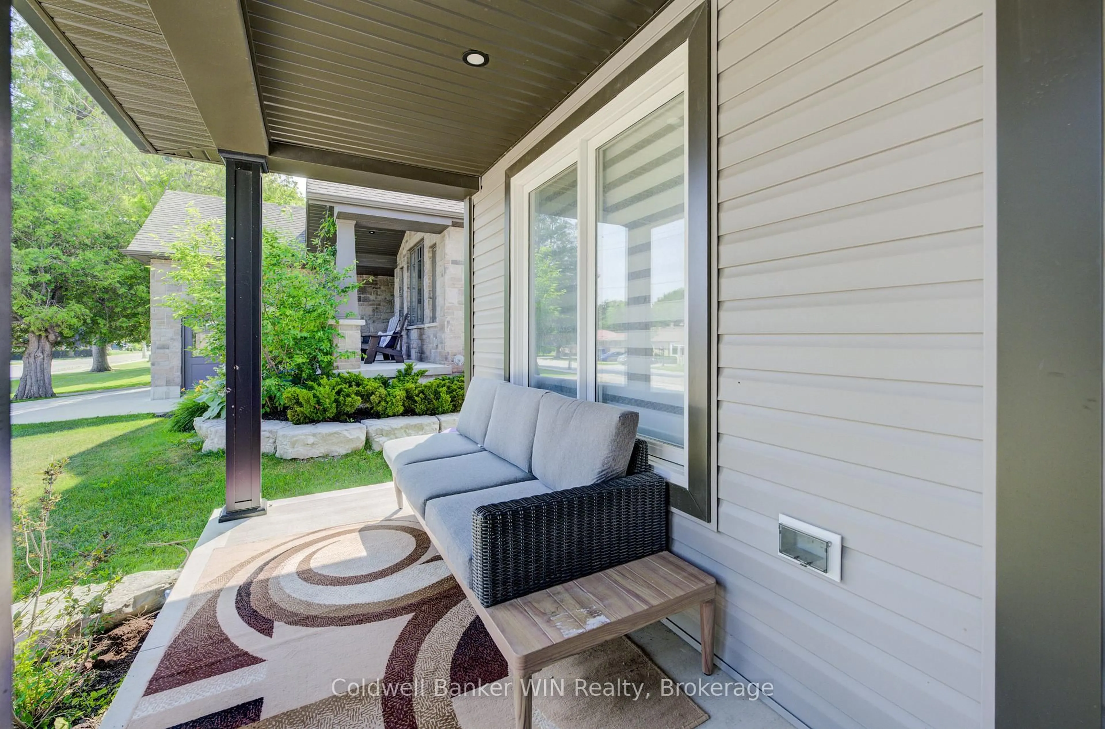 Patio, street for 780 WATERLOO St, Wellington North Ontario N0G 2L3