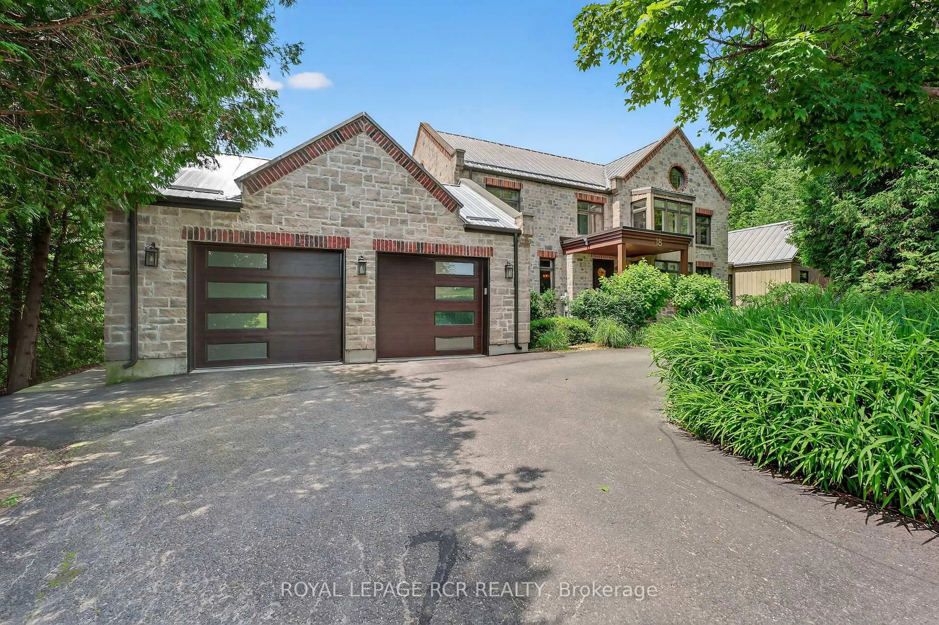 Unknown for 18 Mount Haven Cres, East Luther Grand Valley Ontario L9W 5Y9